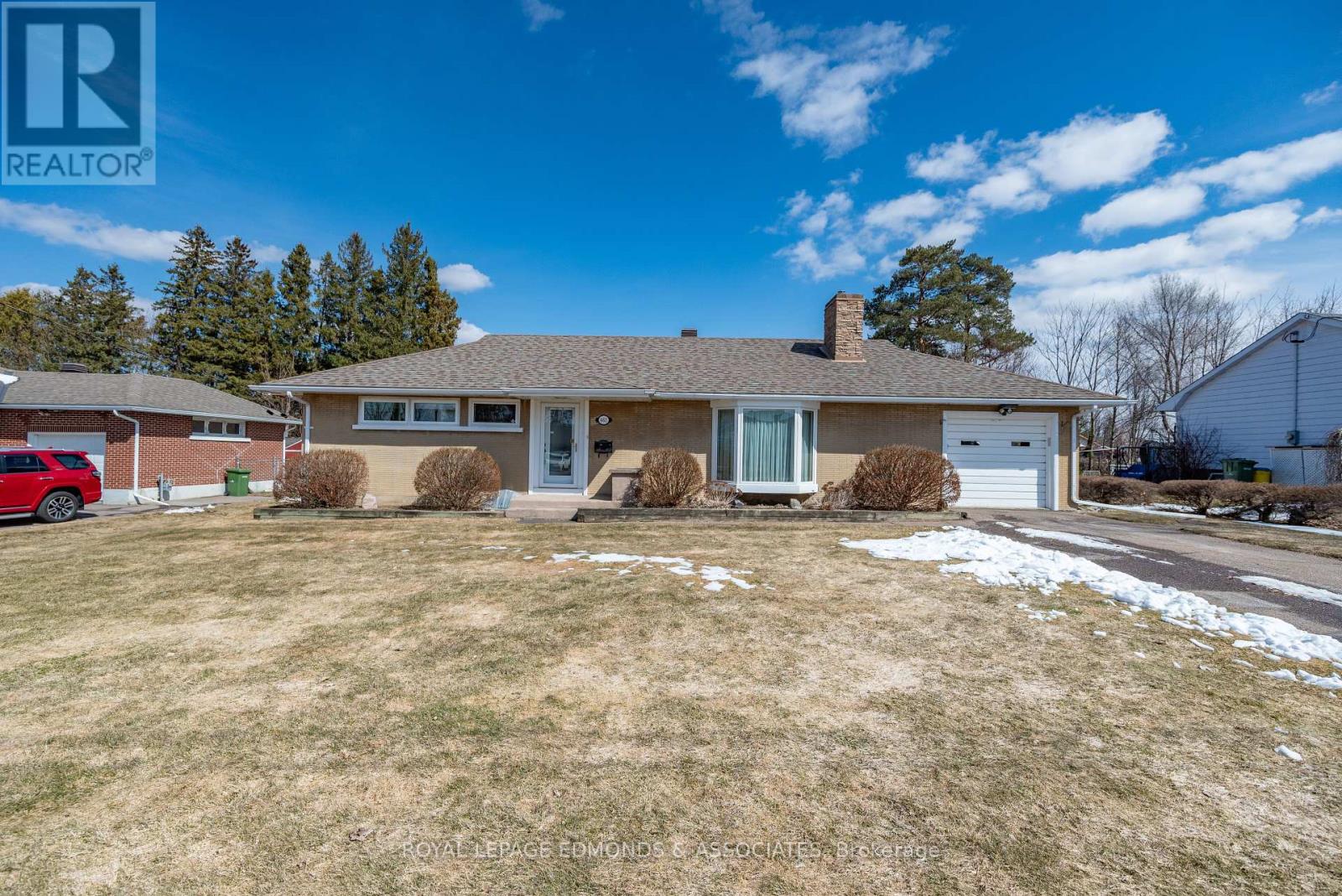 463 FRASER STREET, Pembroke, Ontario