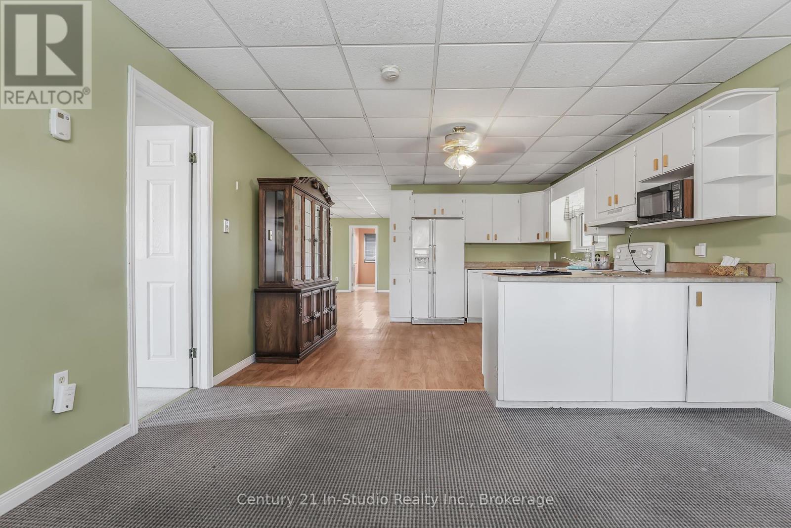 228 Palmerston Street, Saugeen Shores, Ontario  N0H 2L0 - Photo 31 - X12037227