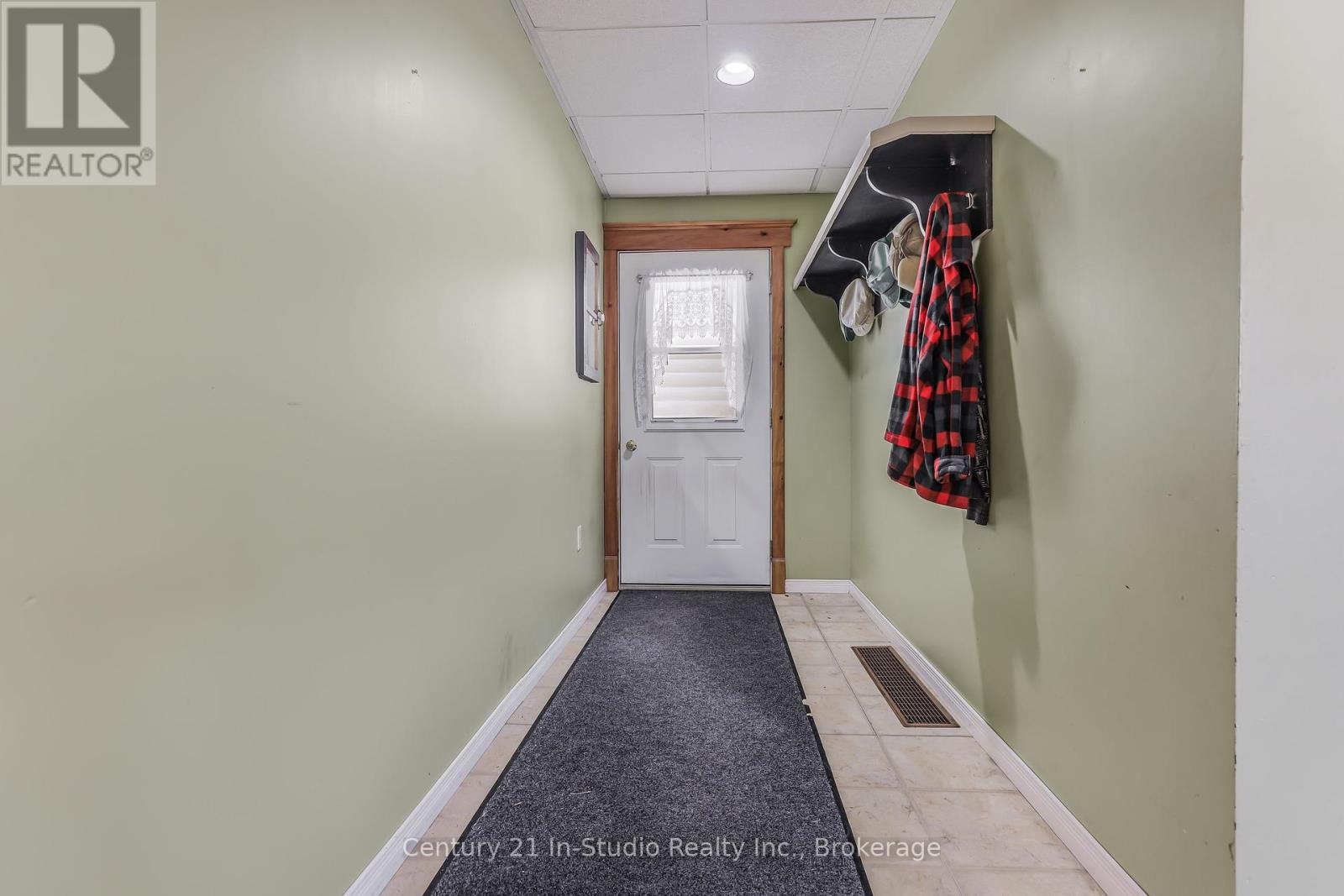 228 Palmerston Street, Saugeen Shores, Ontario  N0H 2L0 - Photo 27 - X12037227
