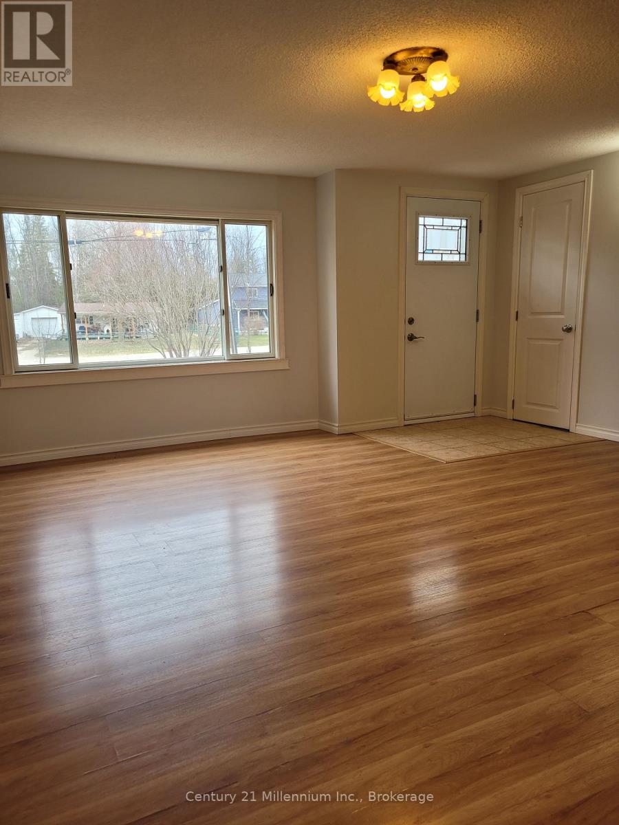 25 Ayling Reid Court, Wasaga Beach, Ontario  L9Z 2G5 - Photo 11 - S12088612