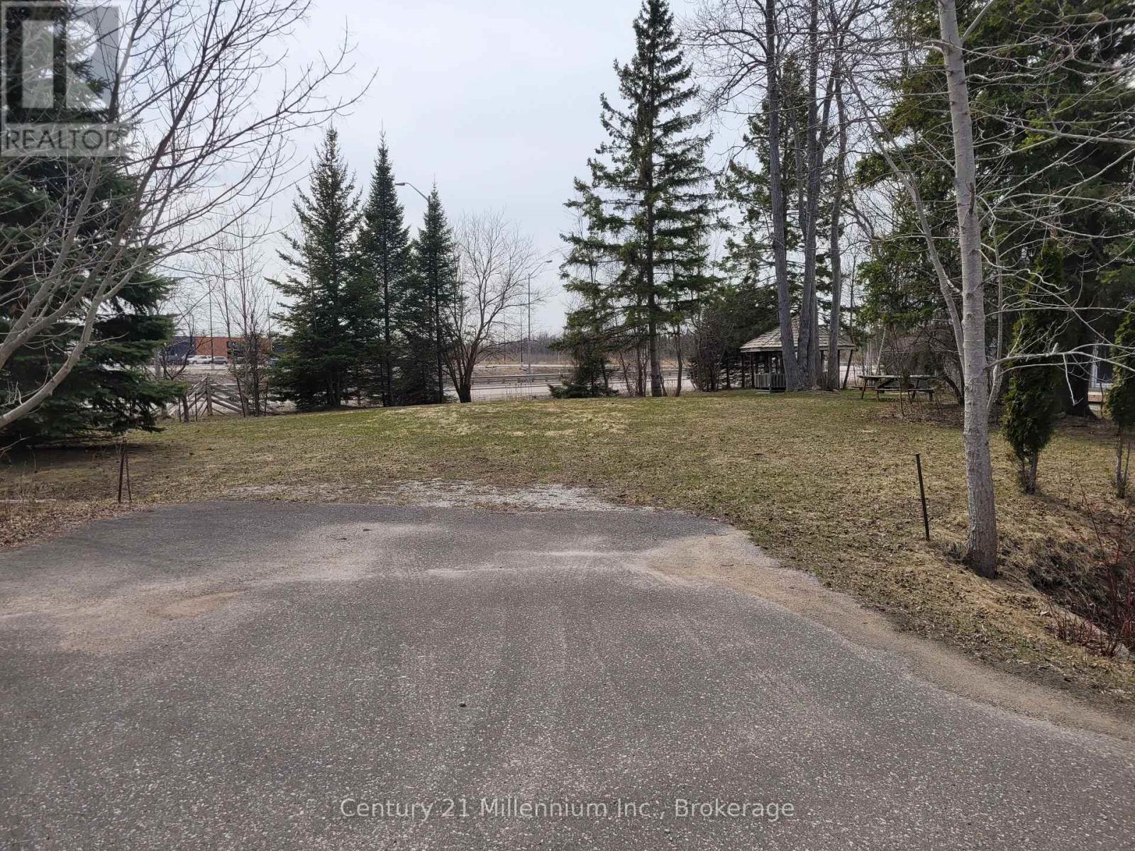 25 Ayling Reid Court, Wasaga Beach, Ontario  L9Z 2G5 - Photo 37 - S12088612