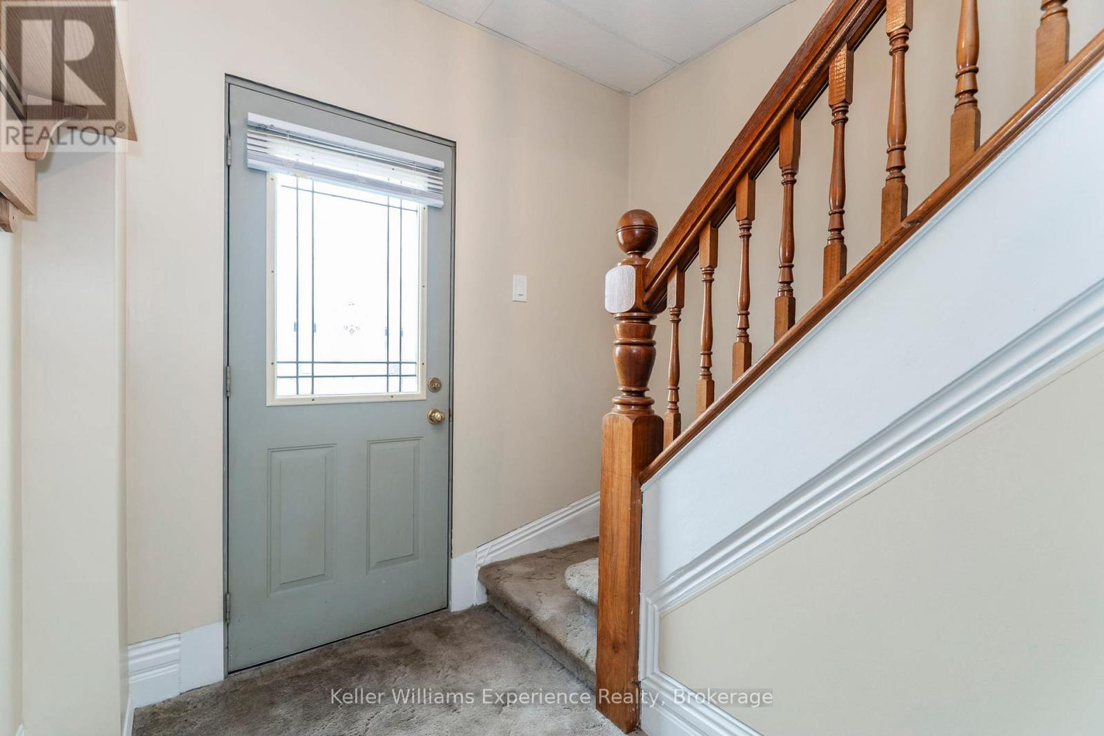 223 Lindsay Street, Midland, Ontario  L4R 2V2 - Photo 3 - S12088687