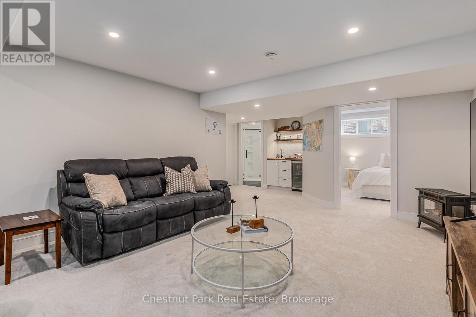 76 Selkirk Drive, Huntsville, Ontario  P1H 0C6 - Photo 37 - X12088617