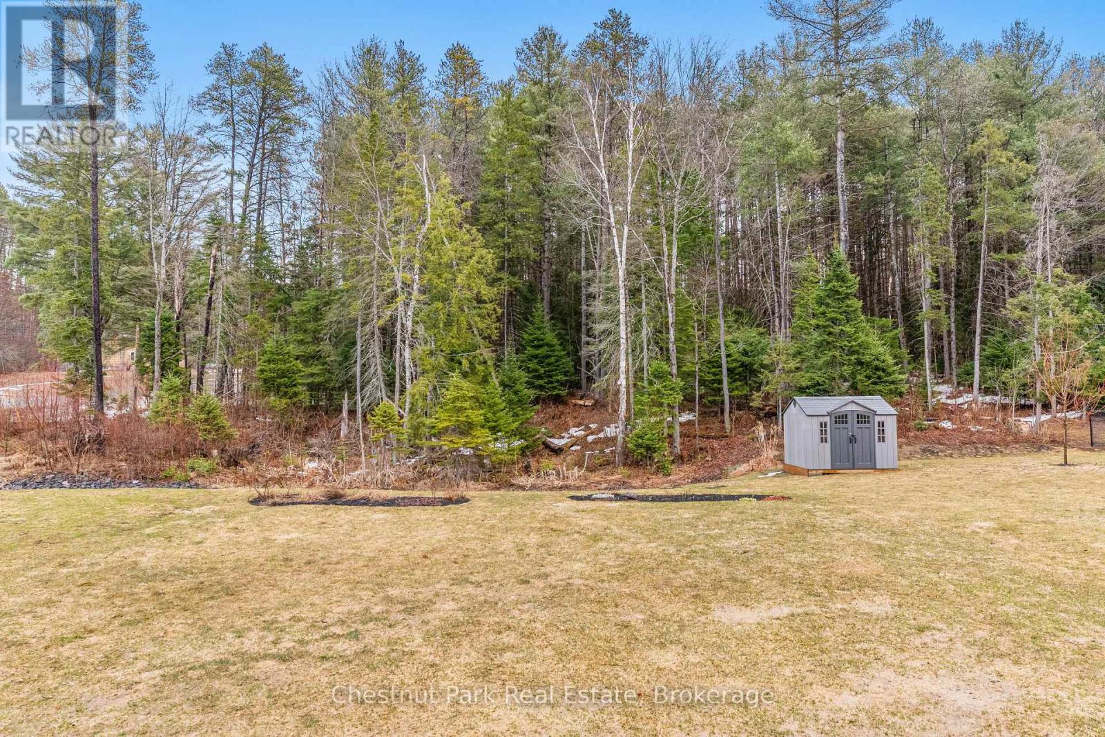 76 Selkirk Drive, Huntsville, Ontario  P1H 0C6 - Photo 43 - X12088617