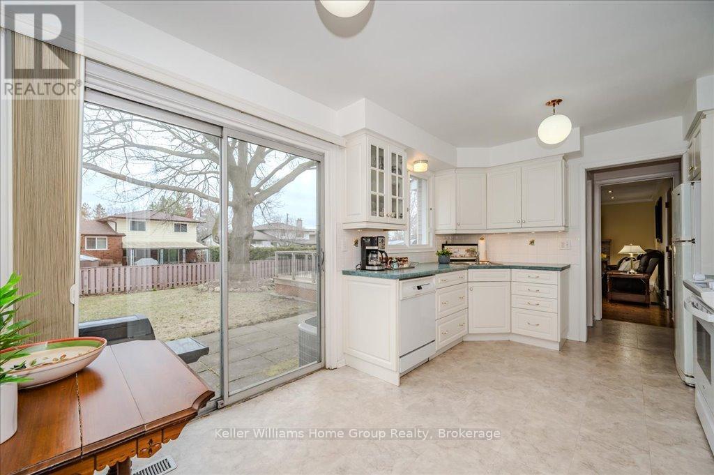 21 Kingsley Court, Guelph, Ontario  N1E 1E2 - Photo 11 - X12088619