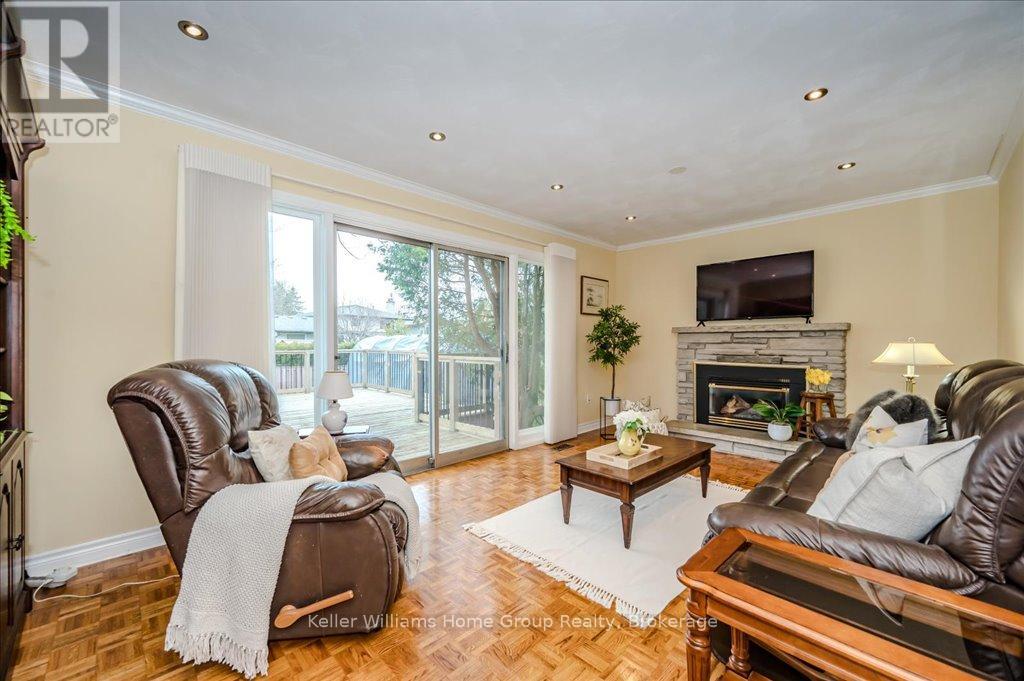 21 Kingsley Court, Guelph, Ontario  N1E 1E2 - Photo 18 - X12088619