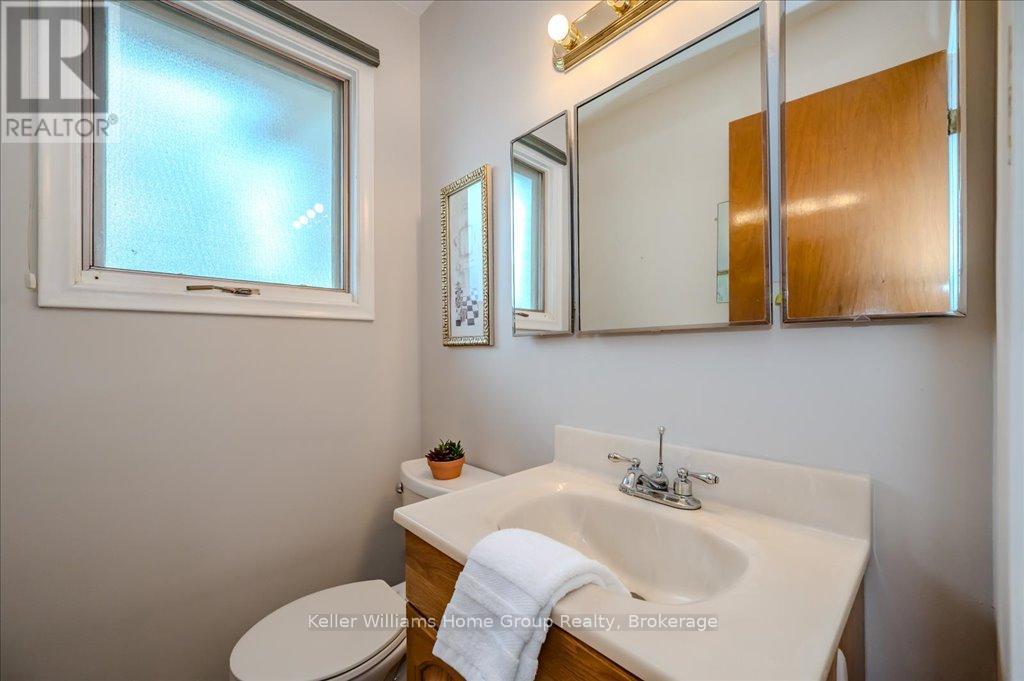 21 Kingsley Court, Guelph, Ontario  N1E 1E2 - Photo 21 - X12088619