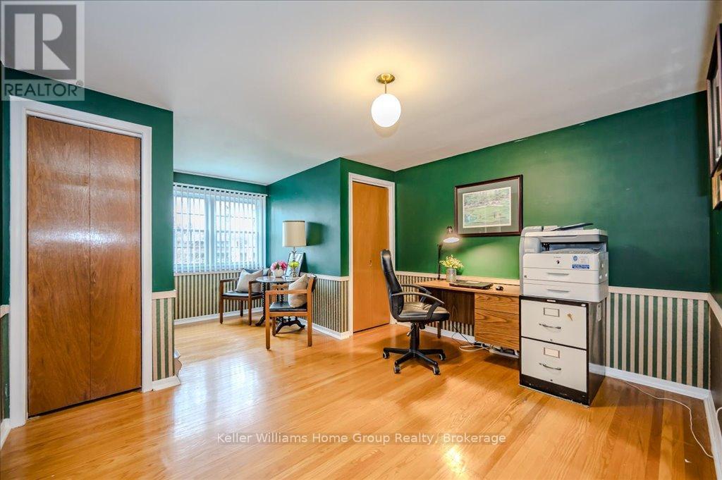21 Kingsley Court, Guelph, Ontario  N1E 1E2 - Photo 22 - X12088619