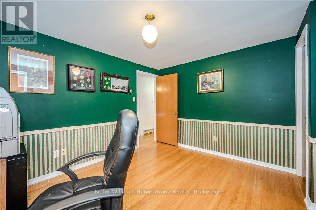 21 Kingsley Court, Guelph, Ontario  N1E 1E2 - Photo 23 - X12088619