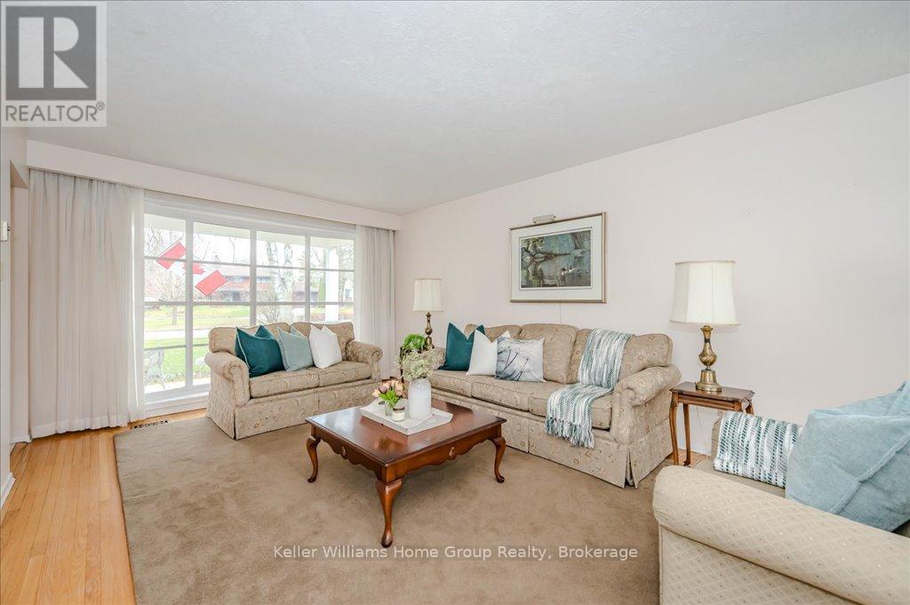 21 Kingsley Court, Guelph, Ontario  N1E 1E2 - Photo 8 - X12088619