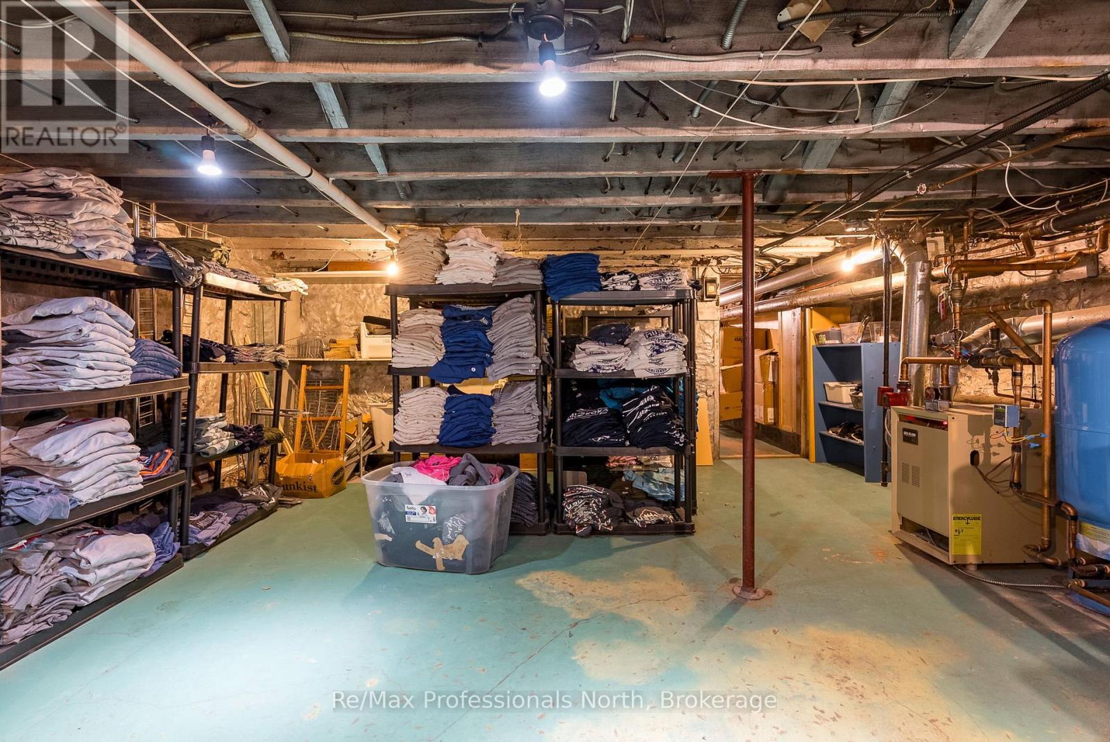 265 Muskoka Road S, Gravenhurst, Ontario  P1P 1J1 - Photo 38 - X12088684