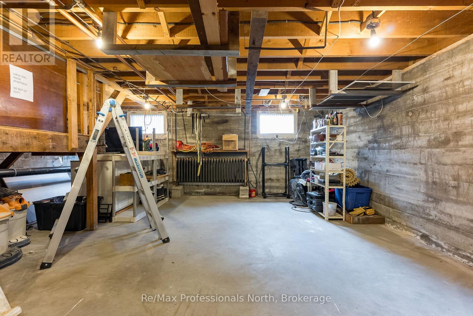 265 Muskoka Road S, Gravenhurst, Ontario  P1P 1J1 - Photo 43 - X12088684