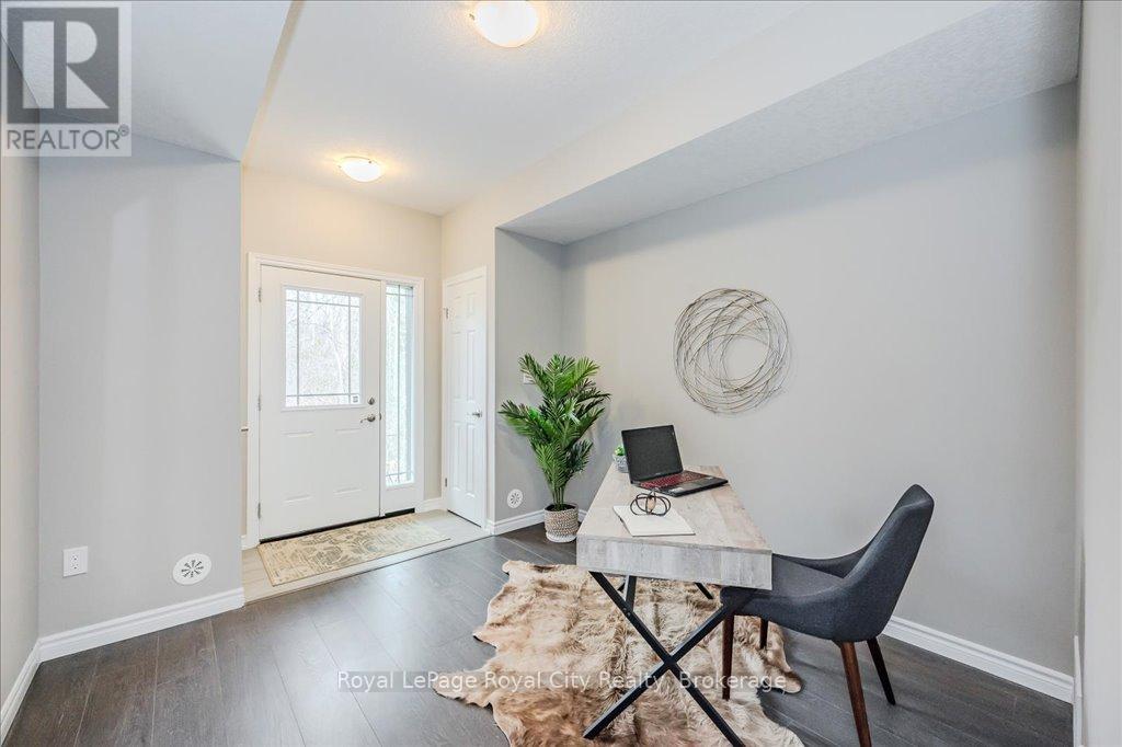 52 - 107 Westra Drive, Guelph, Ontario  N1K 0A5 - Photo 4 - X12088710