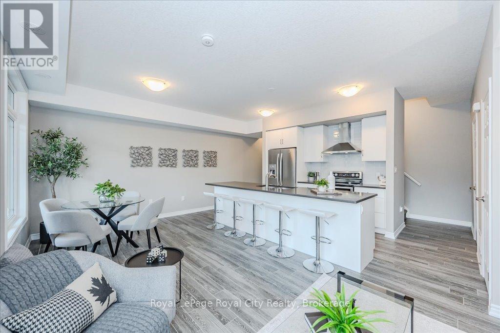 52 - 107 Westra Drive, Guelph, Ontario  N1K 0A5 - Photo 7 - X12088710