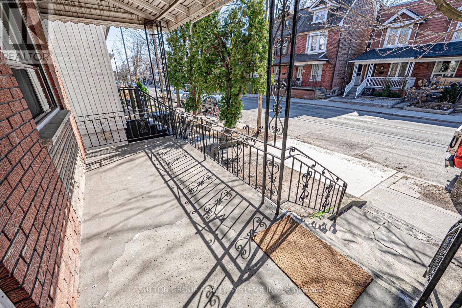 Property at 171 CHRISTIE STREET image 4