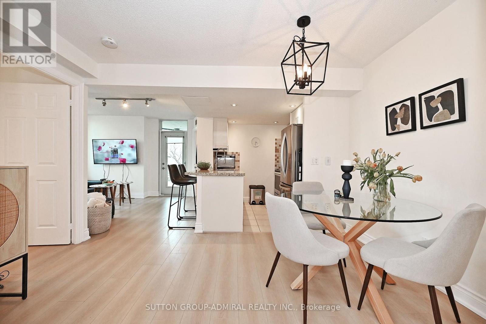 305 - 15 Greenview Avenue, Toronto, Ontario  M2M 1R2 - Photo 10 - C12088565