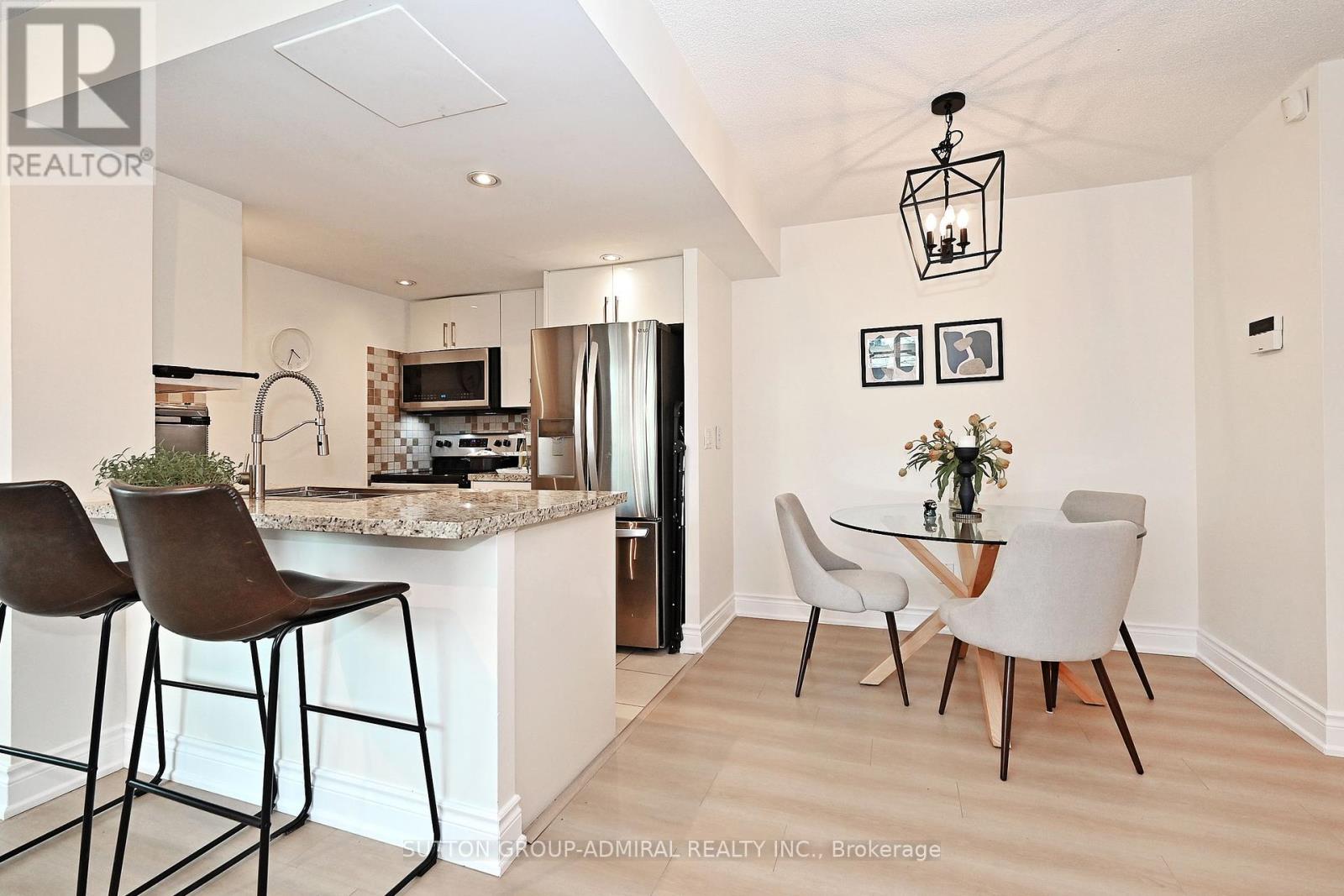 305 - 15 Greenview Avenue, Toronto, Ontario  M2M 1R2 - Photo 13 - C12088565