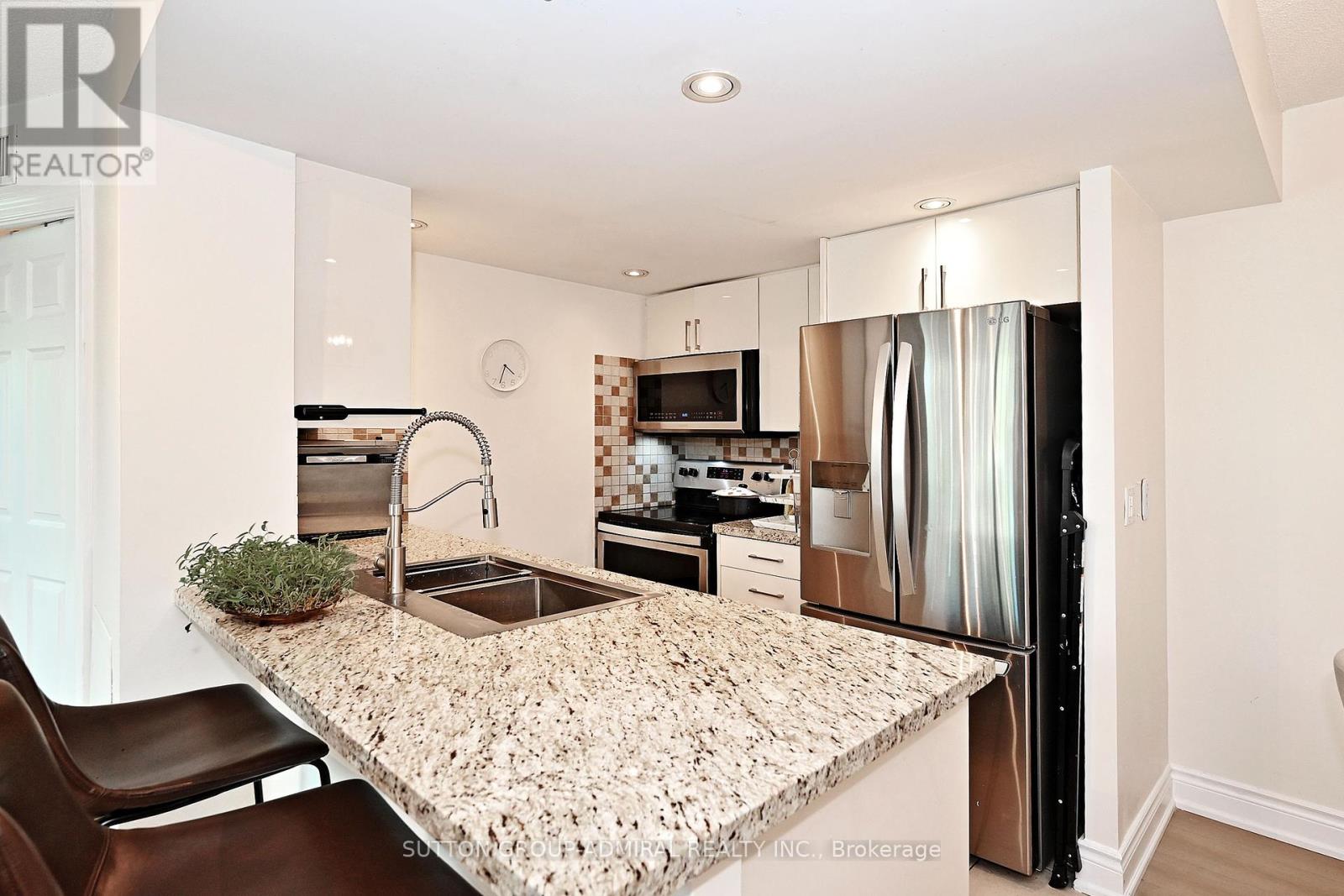 305 - 15 Greenview Avenue, Toronto, Ontario  M2M 1R2 - Photo 15 - C12088565