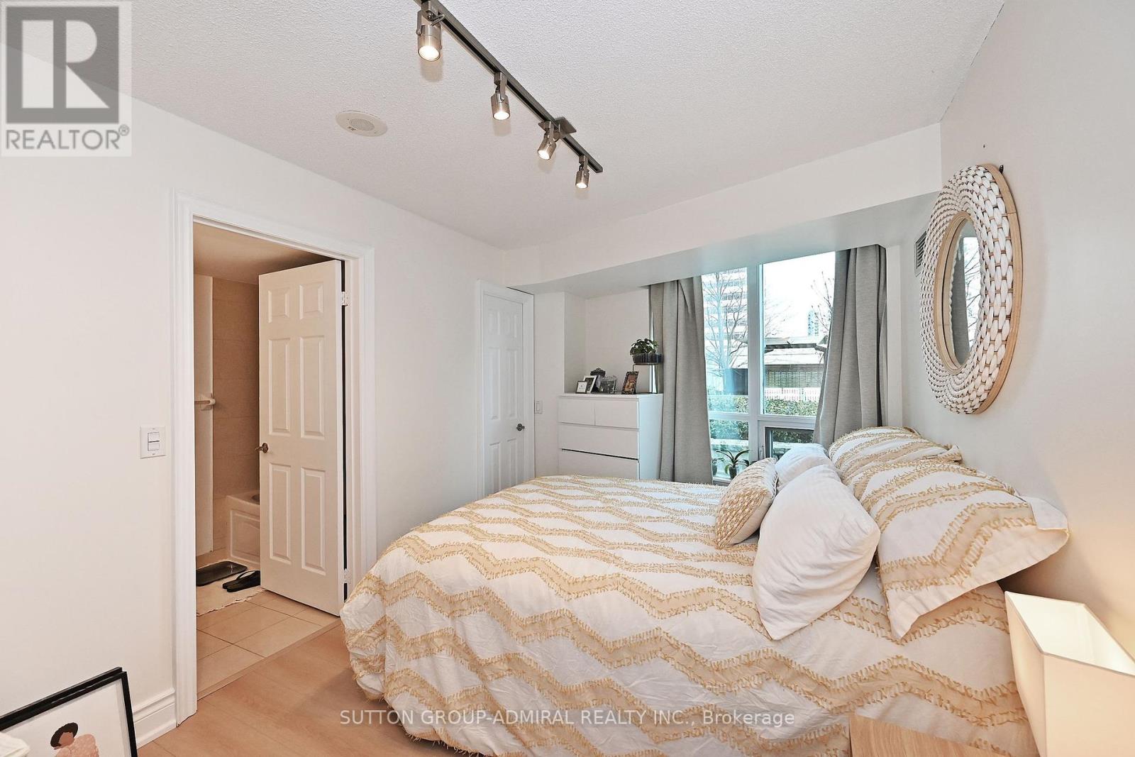 305 - 15 Greenview Avenue, Toronto, Ontario  M2M 1R2 - Photo 27 - C12088565