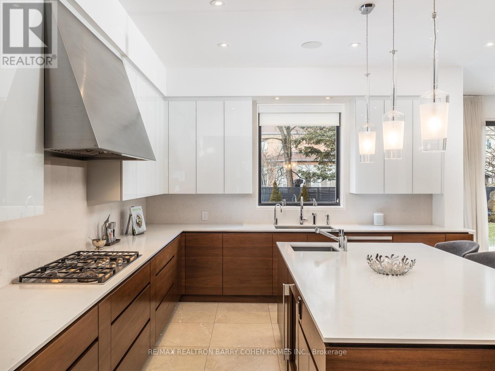 148 Highland Crescent, Toronto, Ontario  M2L 1H3 - Photo 8 - C12088701