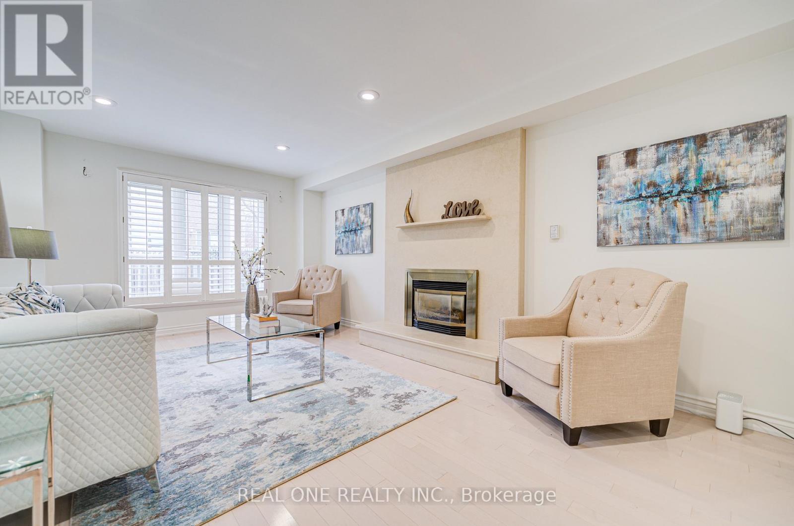 27 Binscarth Crescent, Vaughan, Ontario  L4J 4S4 - Photo 18 - N12088553