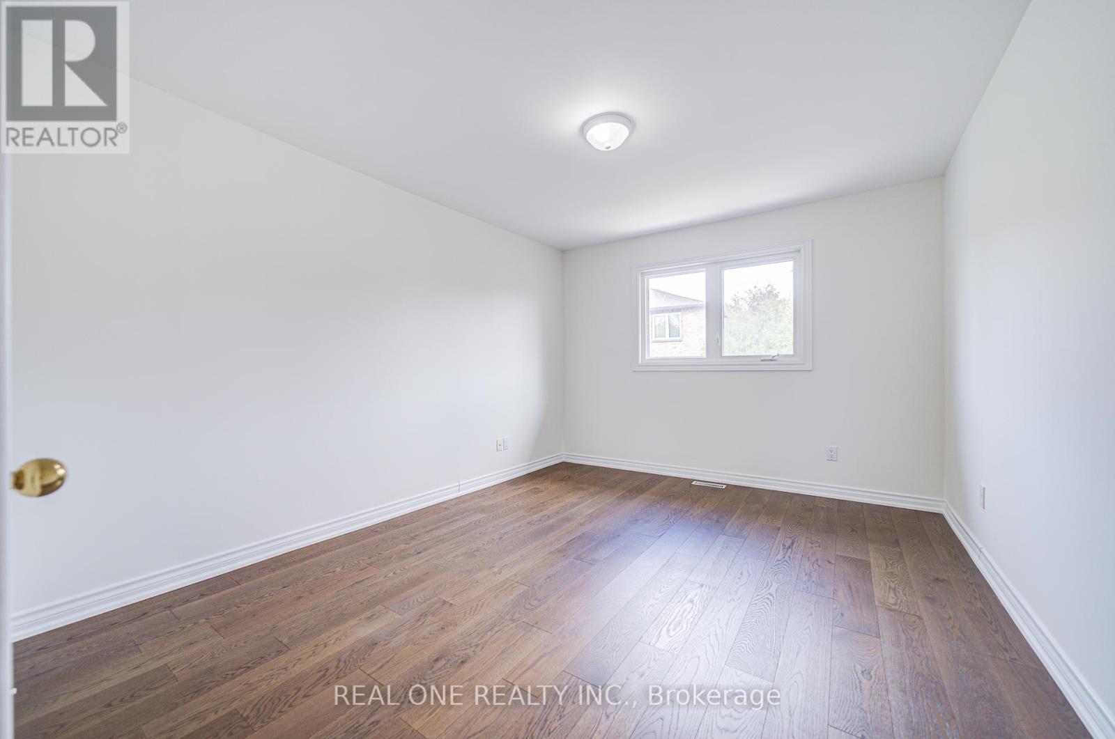 27 Binscarth Crescent, Vaughan, Ontario  L4J 4S4 - Photo 33 - N12088553