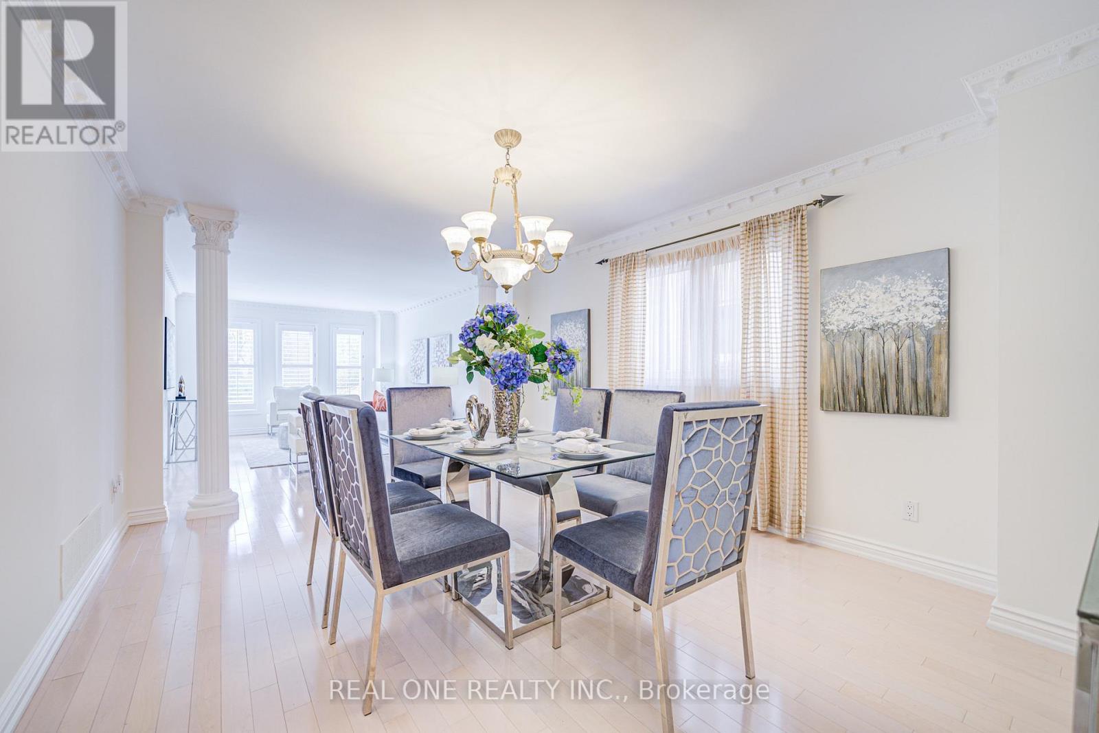 27 Binscarth Crescent, Vaughan, Ontario  L4J 4S4 - Photo 9 - N12088553