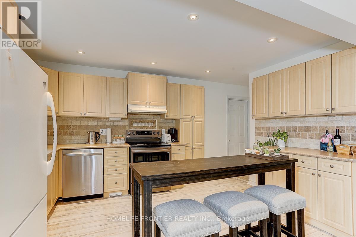 352 Hollywood Drive, Georgina, Ontario  L4P 3A1 - Photo 6 - N12088665