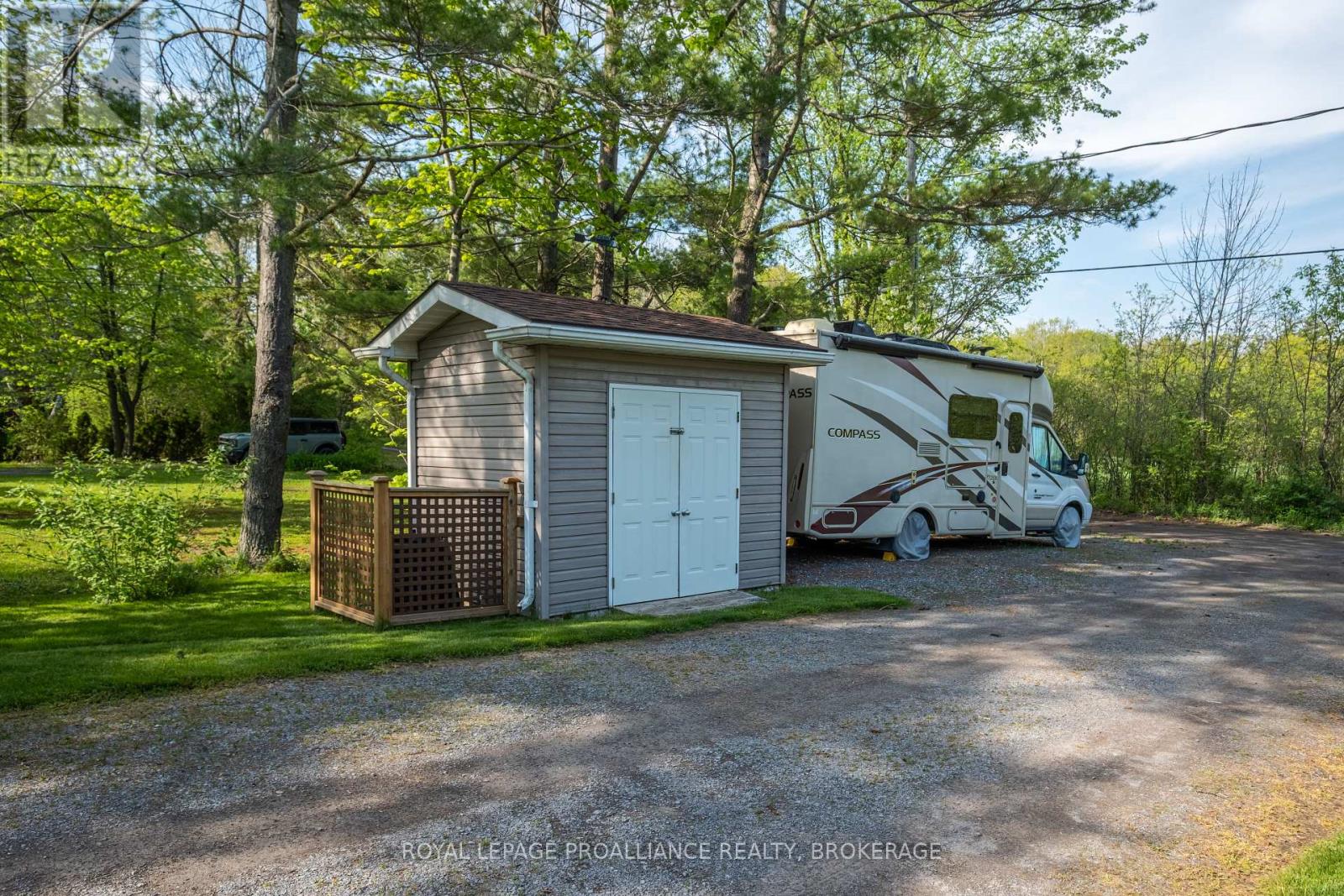 14 Sunset Lane, Greater Napanee (Greater Napanee), Ontario  K7R 3K7 - Photo 6 - X12088740