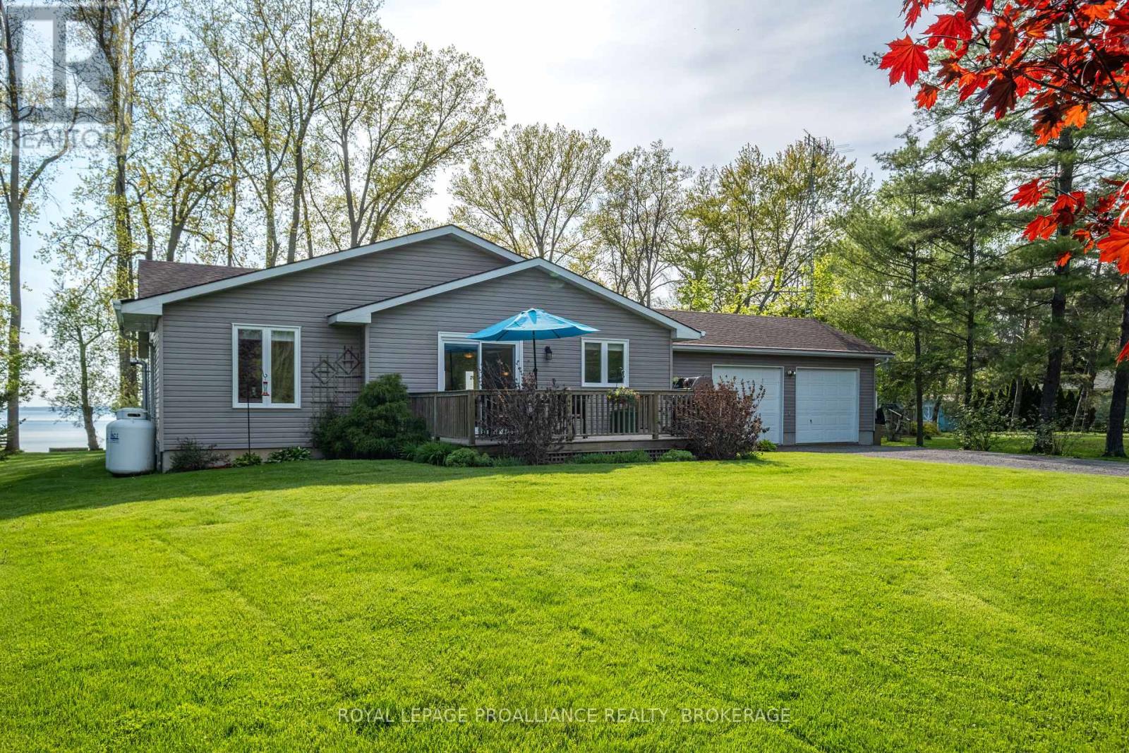 14 Sunset Lane, Greater Napanee (Greater Napanee), Ontario  K7R 3K7 - Photo 5 - X12088740