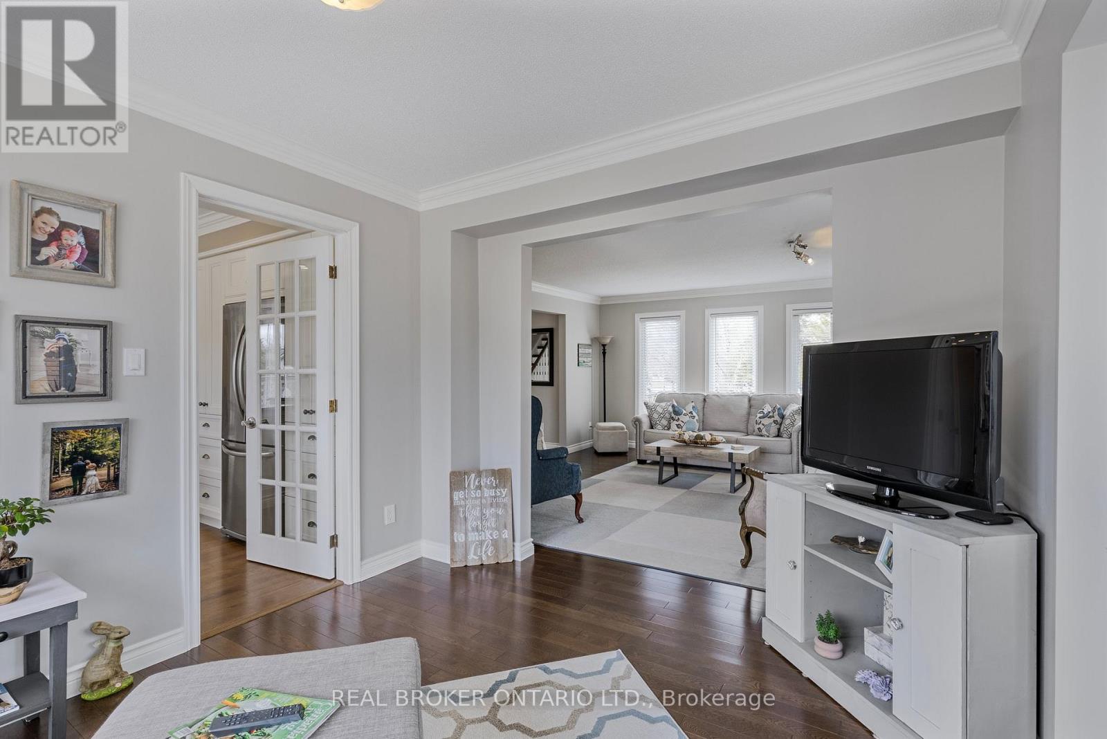 35 Howard Drive, Oro-Medonte, Ontario  L0L 2E0 - Photo 10 - S12088490
