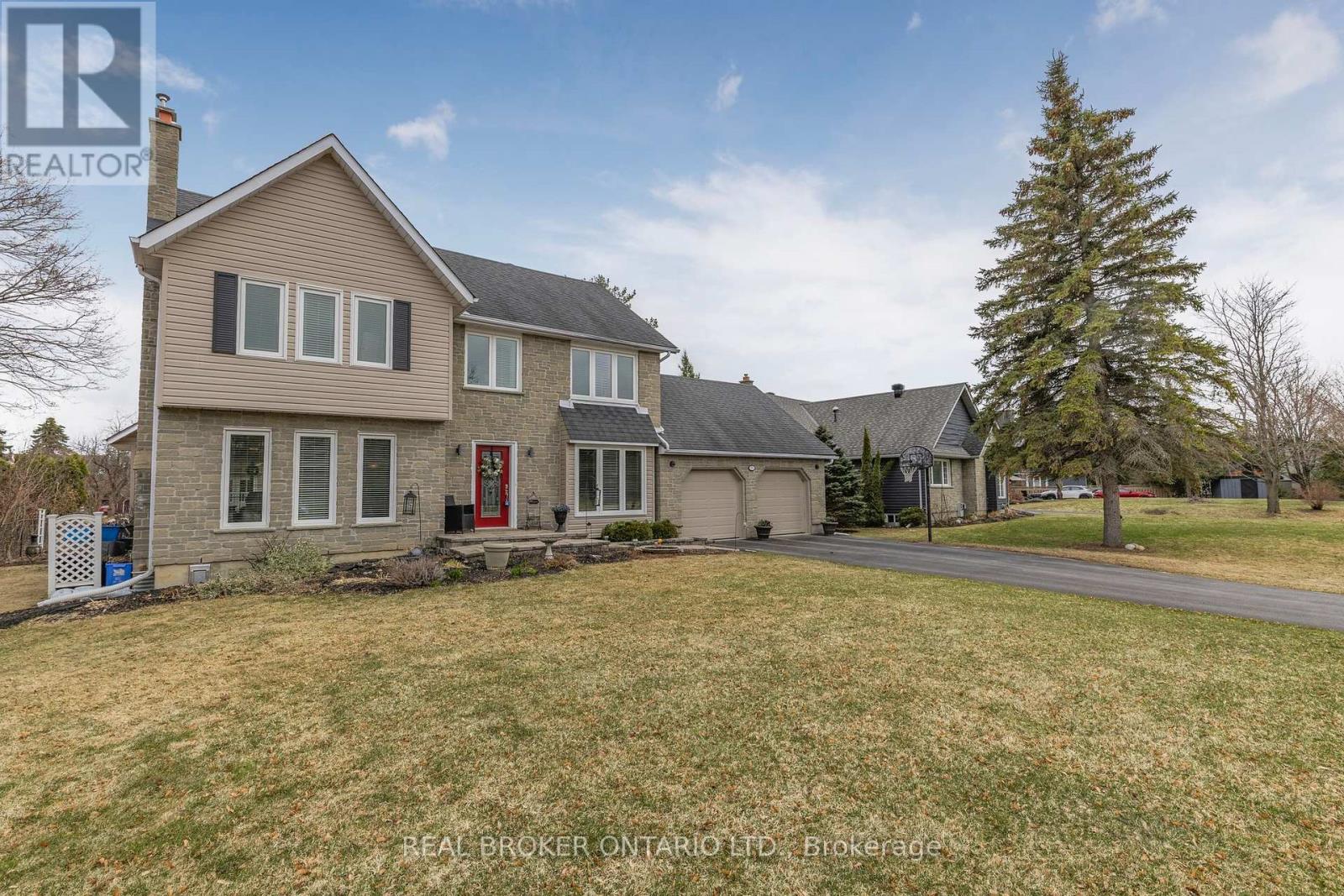 35 Howard Drive, Oro-Medonte, Ontario  L0L 2E0 - Photo 3 - S12088490