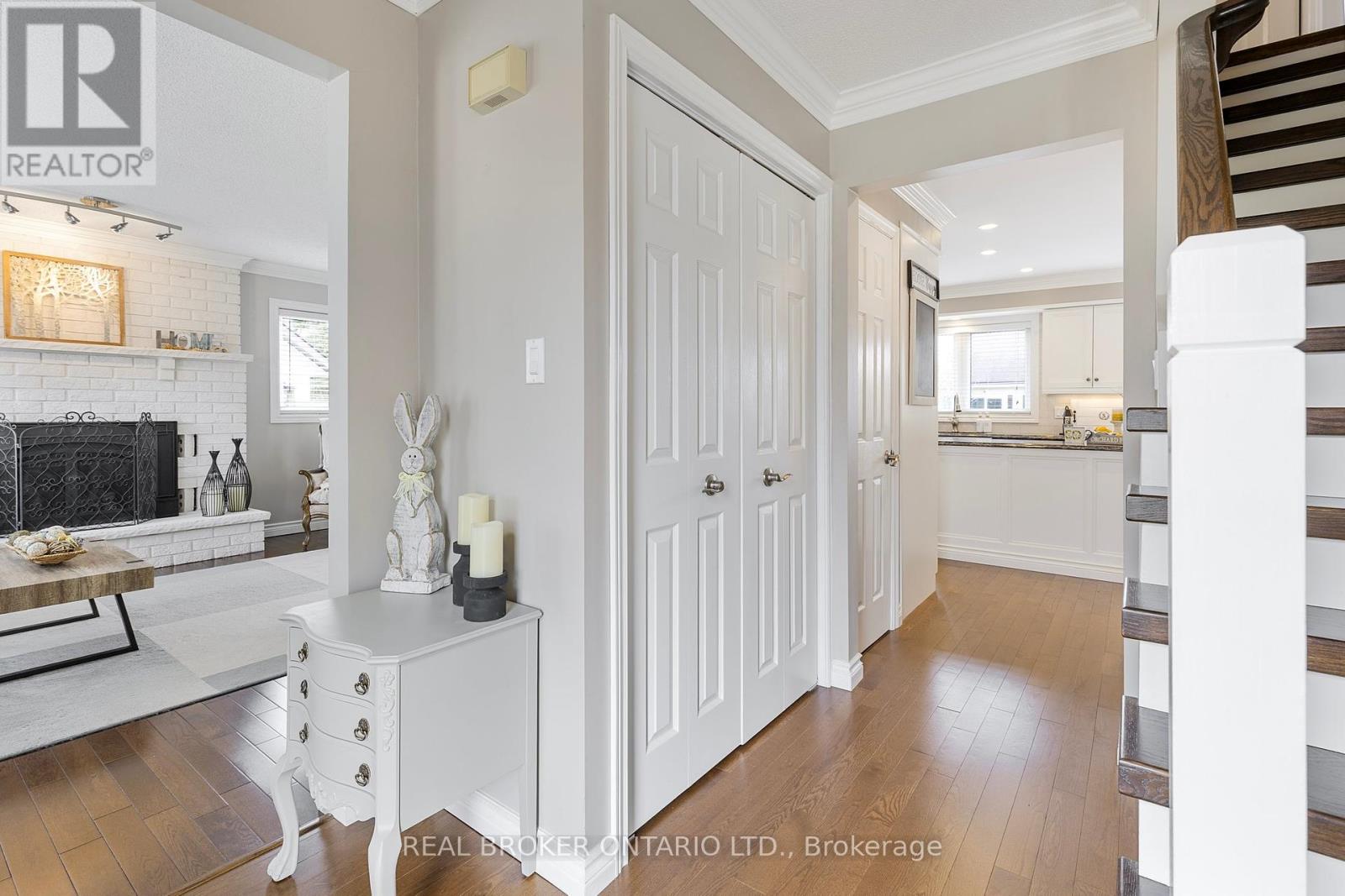 35 Howard Drive, Oro-Medonte, Ontario  L0L 2E0 - Photo 5 - S12088490