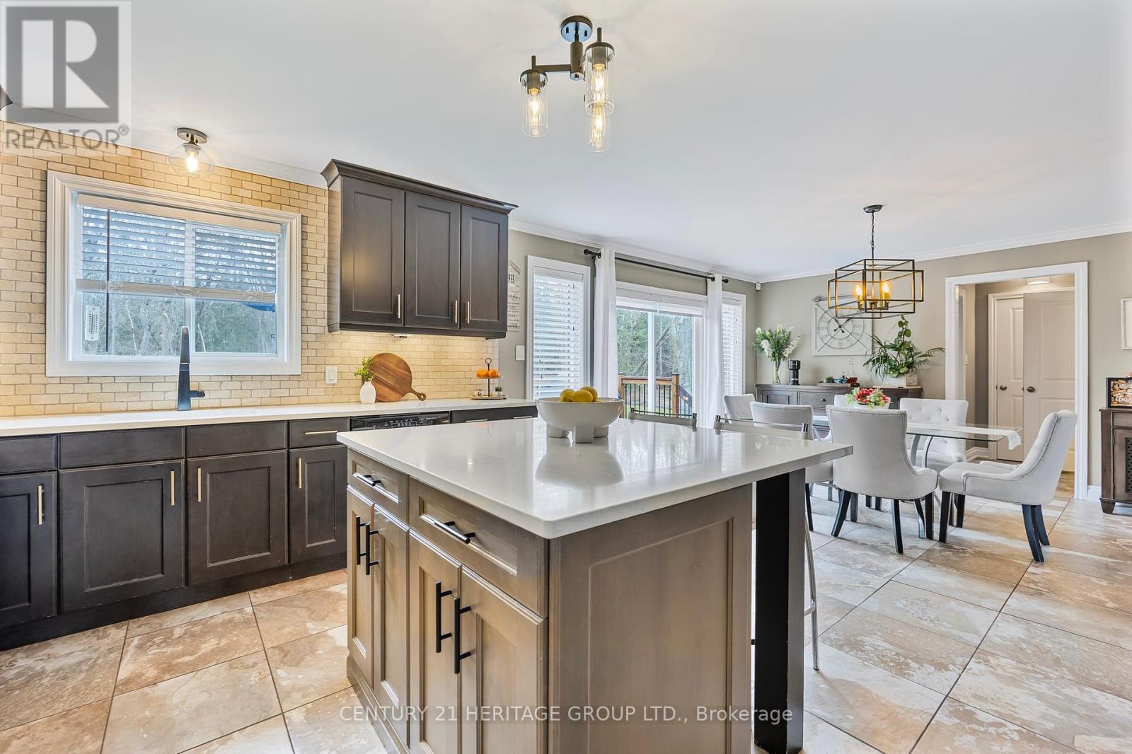 1328 Strongville Road, Clearview, Ontario  L0M 1S0 - Photo 14 - S12088686