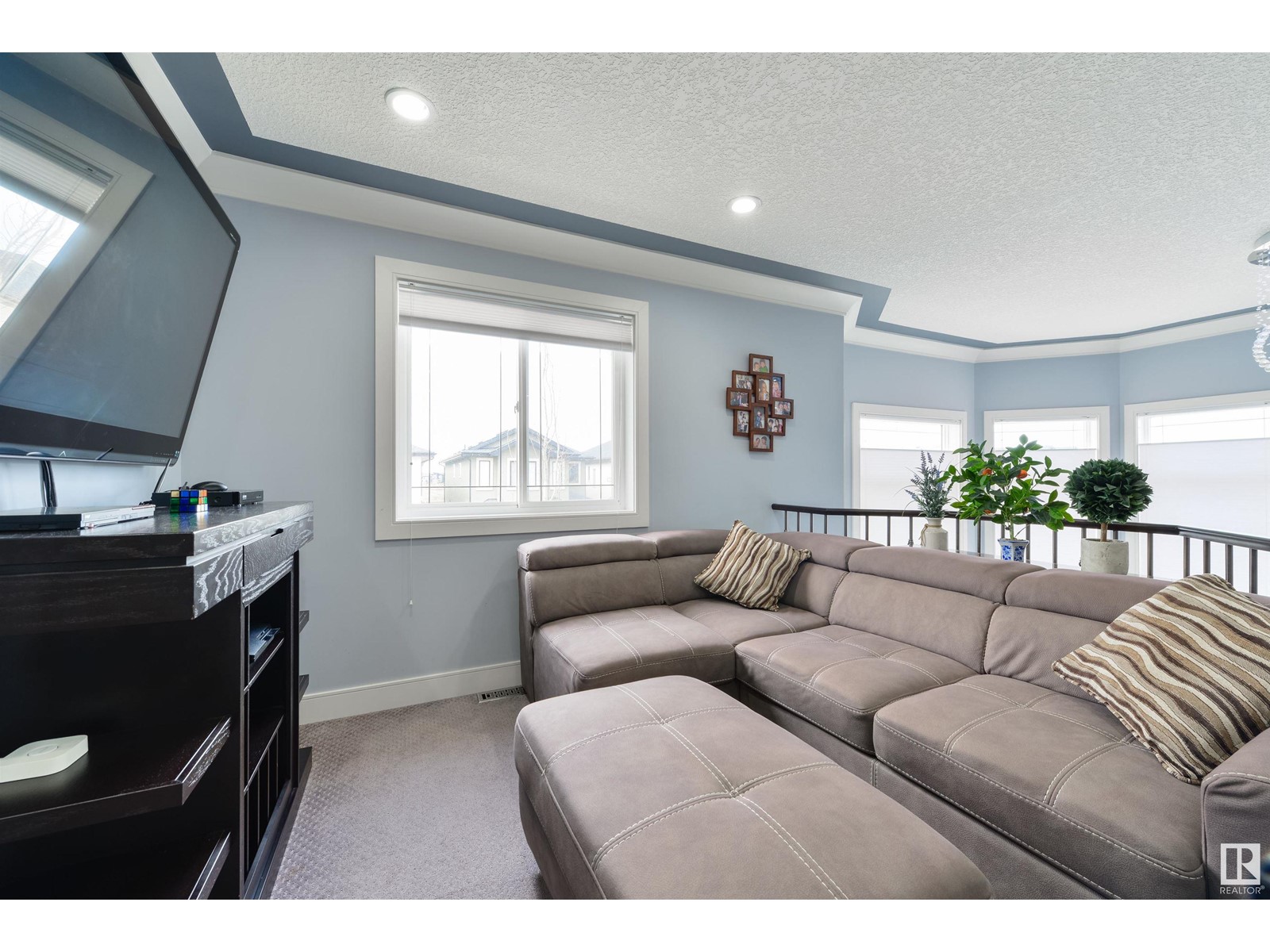 Property at 6523 173 AV NW image 1