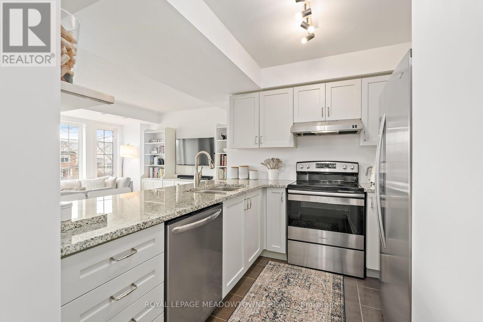 42 - 2614 Dashwood Drive, Oakville, Ontario  L6M 0K5 - Photo 8 - W12088660