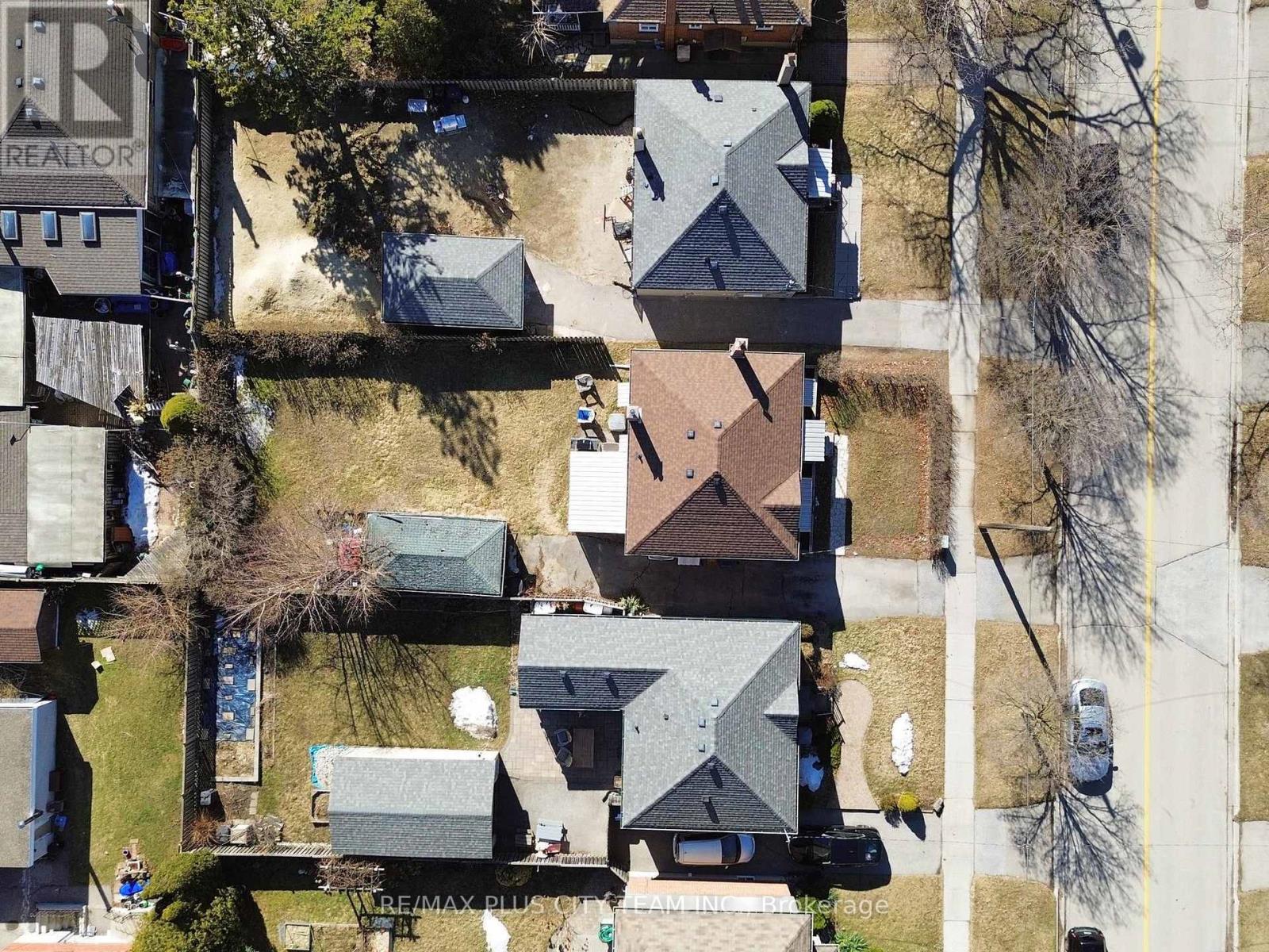 Property at 387 LANOR AVENUE image 2