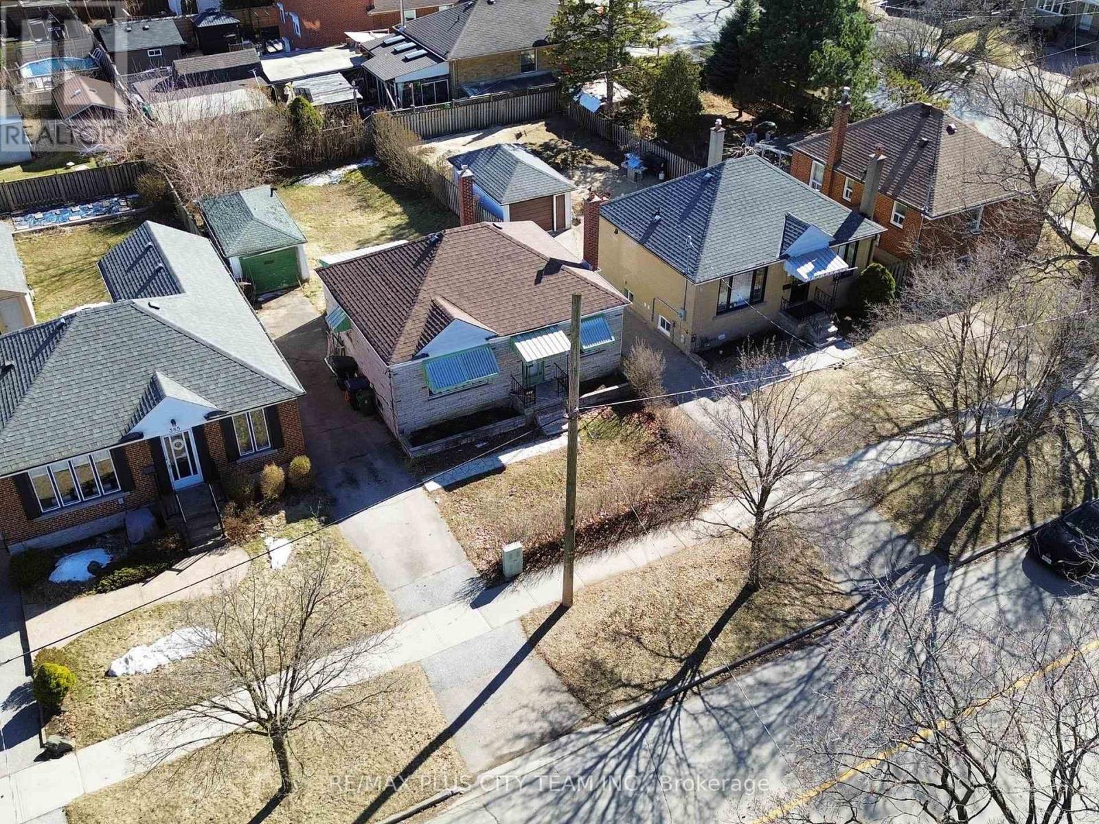 Property at 387 LANOR AVENUE image 4