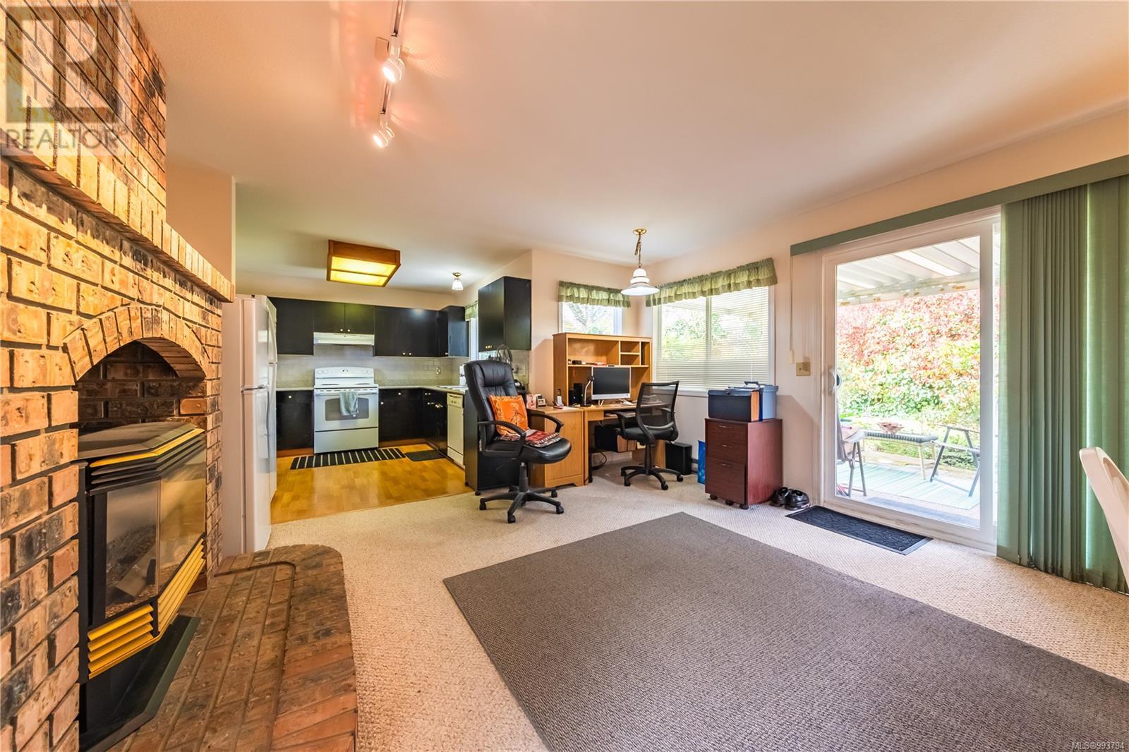 171 Pym St S, Parksville, British Columbia  V9P 1G2 - Photo 9 - 993794