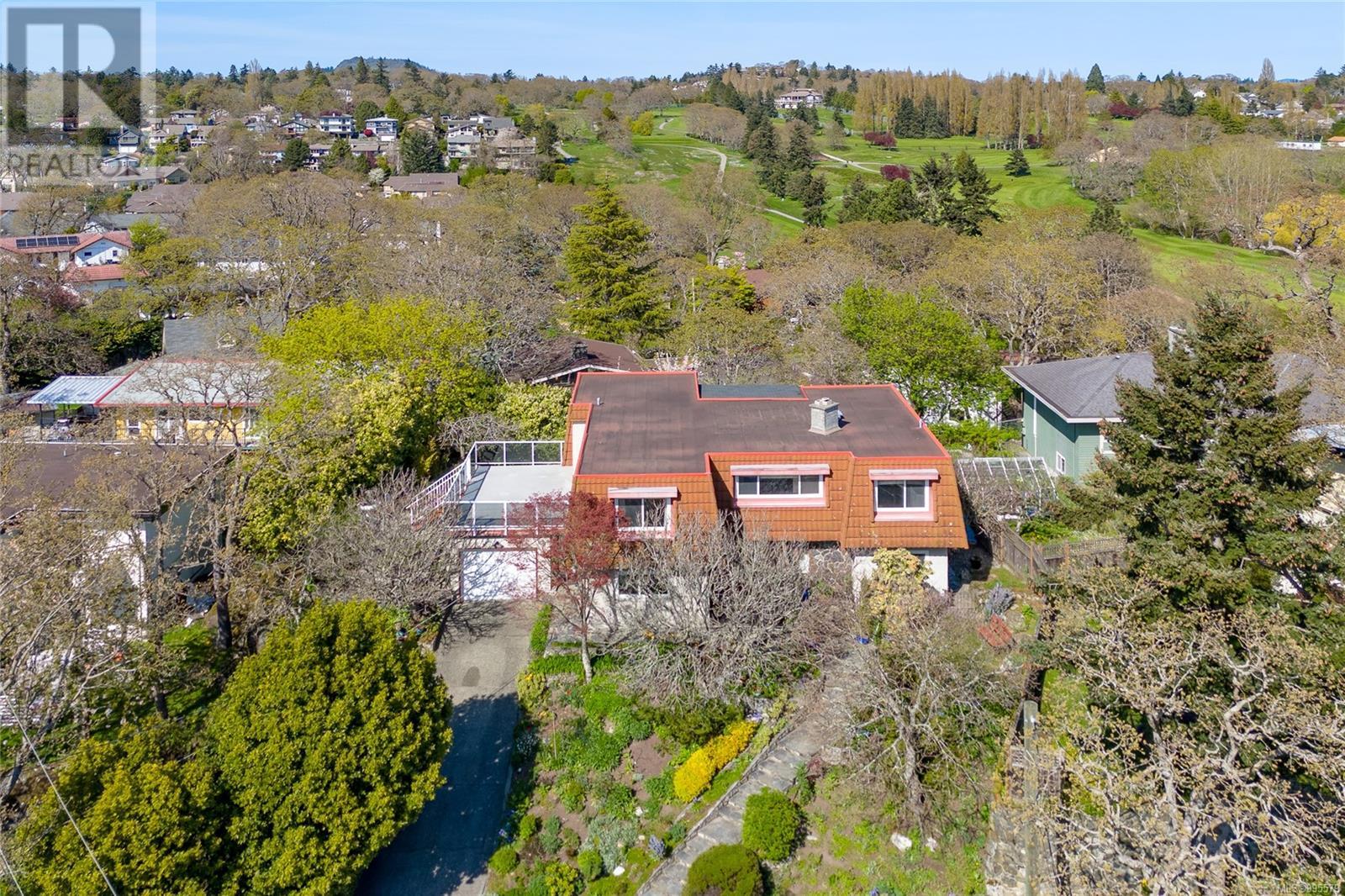 Property at 1436 Merritt Pl image 4