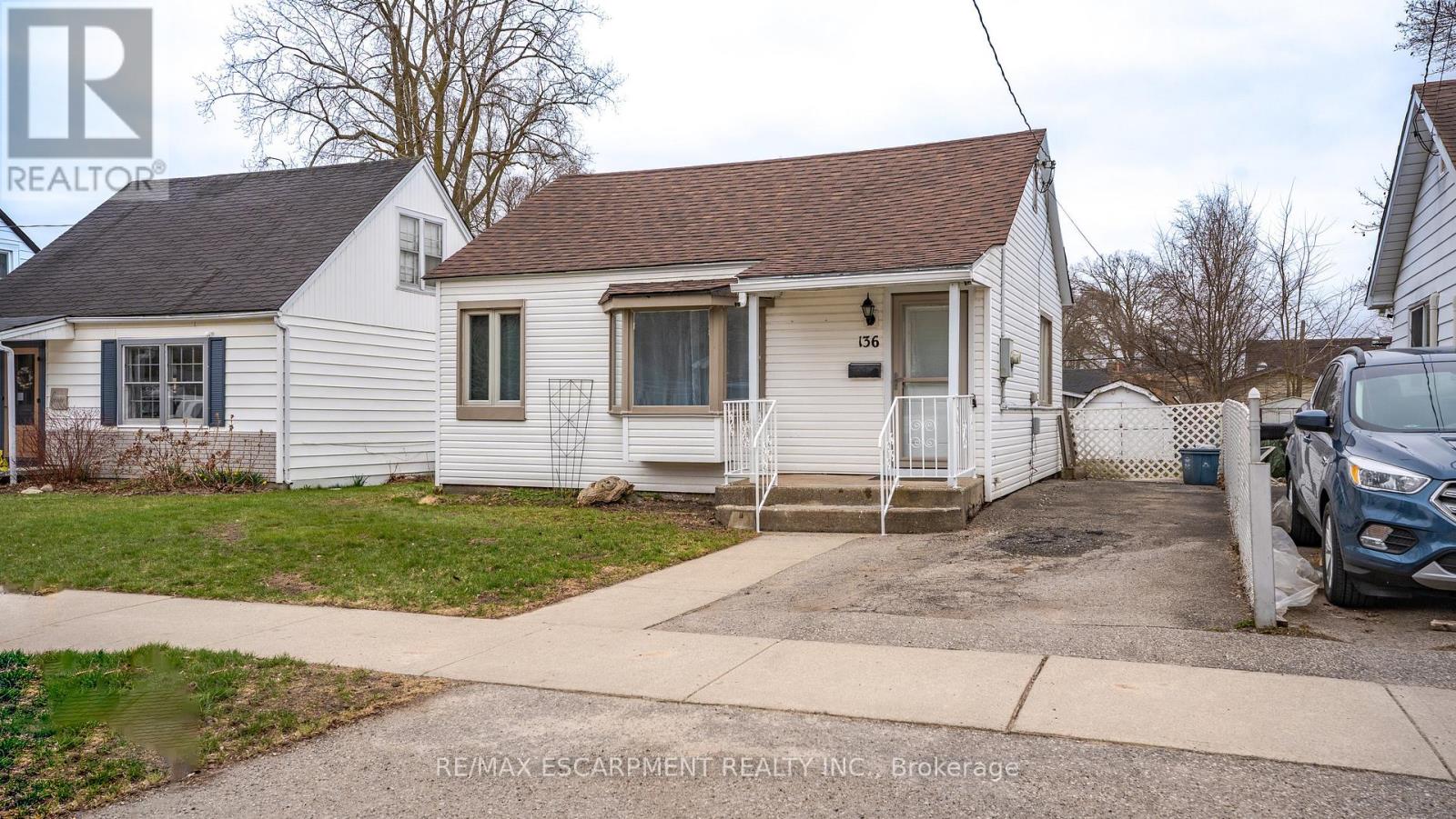 Property at 136 BURWELL STREET image 3