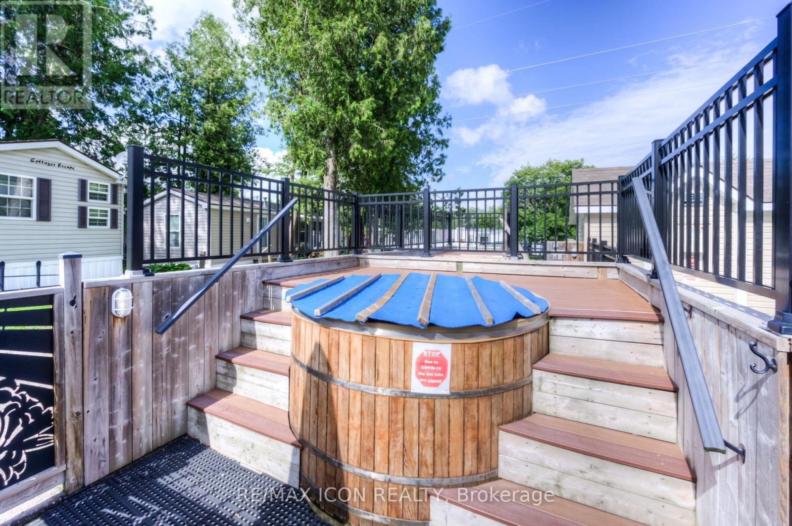 238 - 580 Beaver Creek Crescent, Waterloo, Ontario  N2V 2J6 - Photo 37 - X12088718