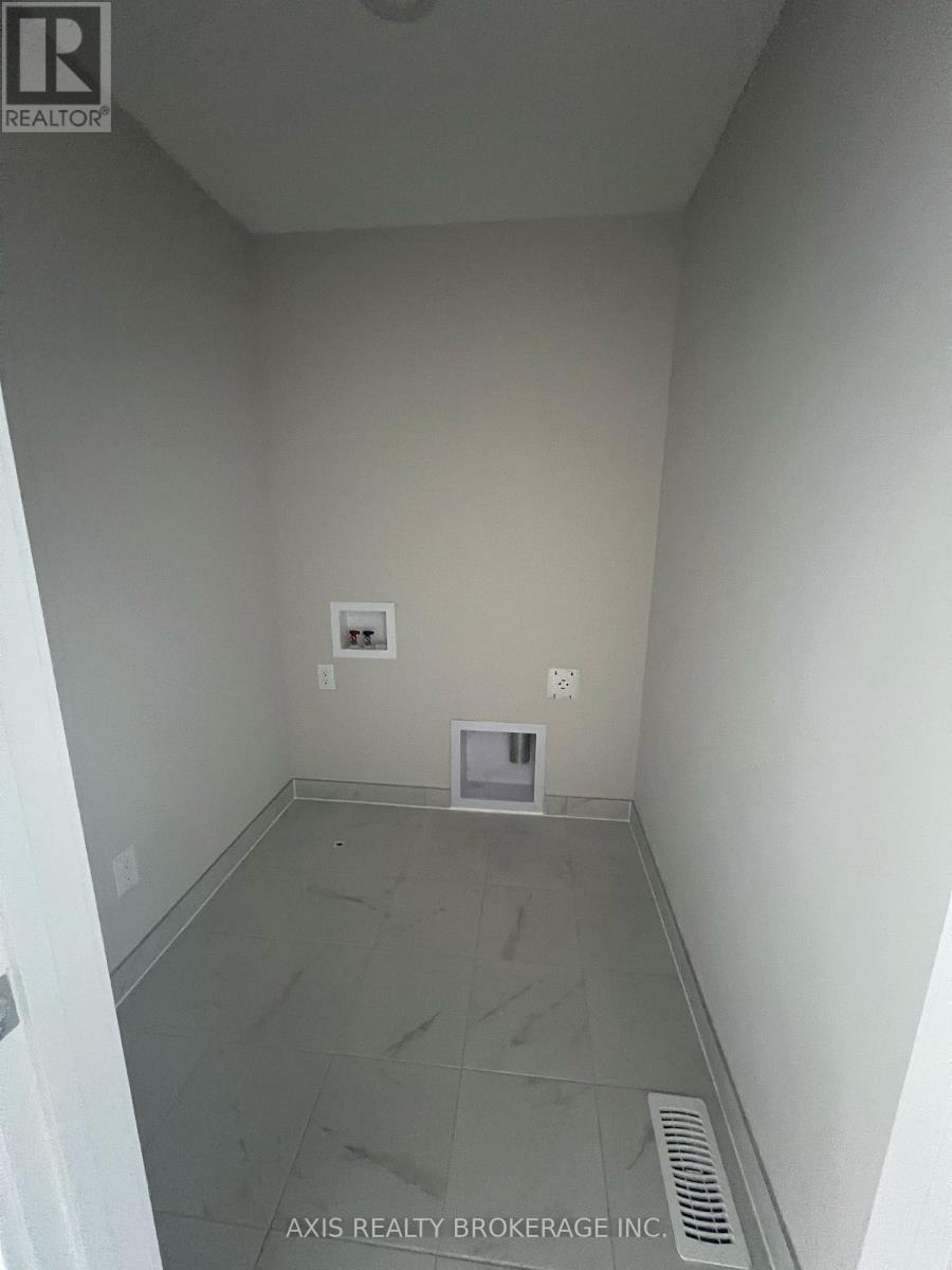 345 Peninsula Road, Ottawa, Ontario  K2J 7L9 - Photo 7 - X12088751