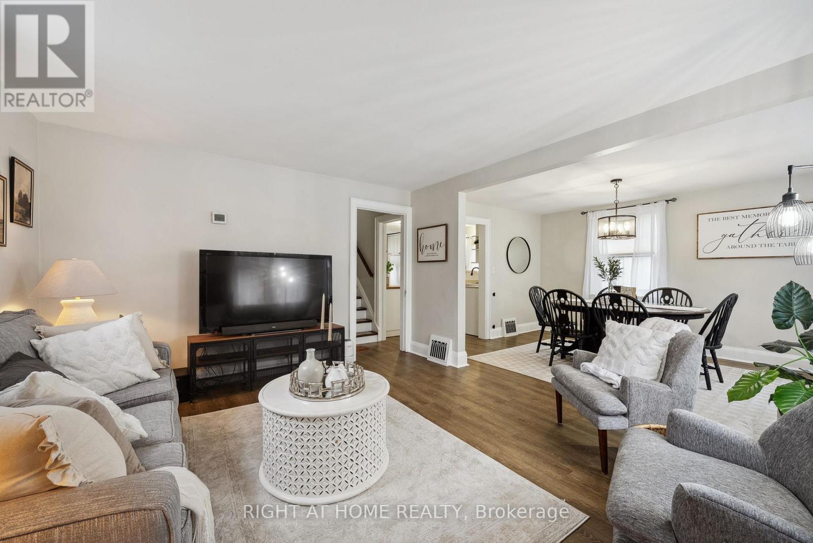 Property at 103 LIBERTY STREET N image 5
