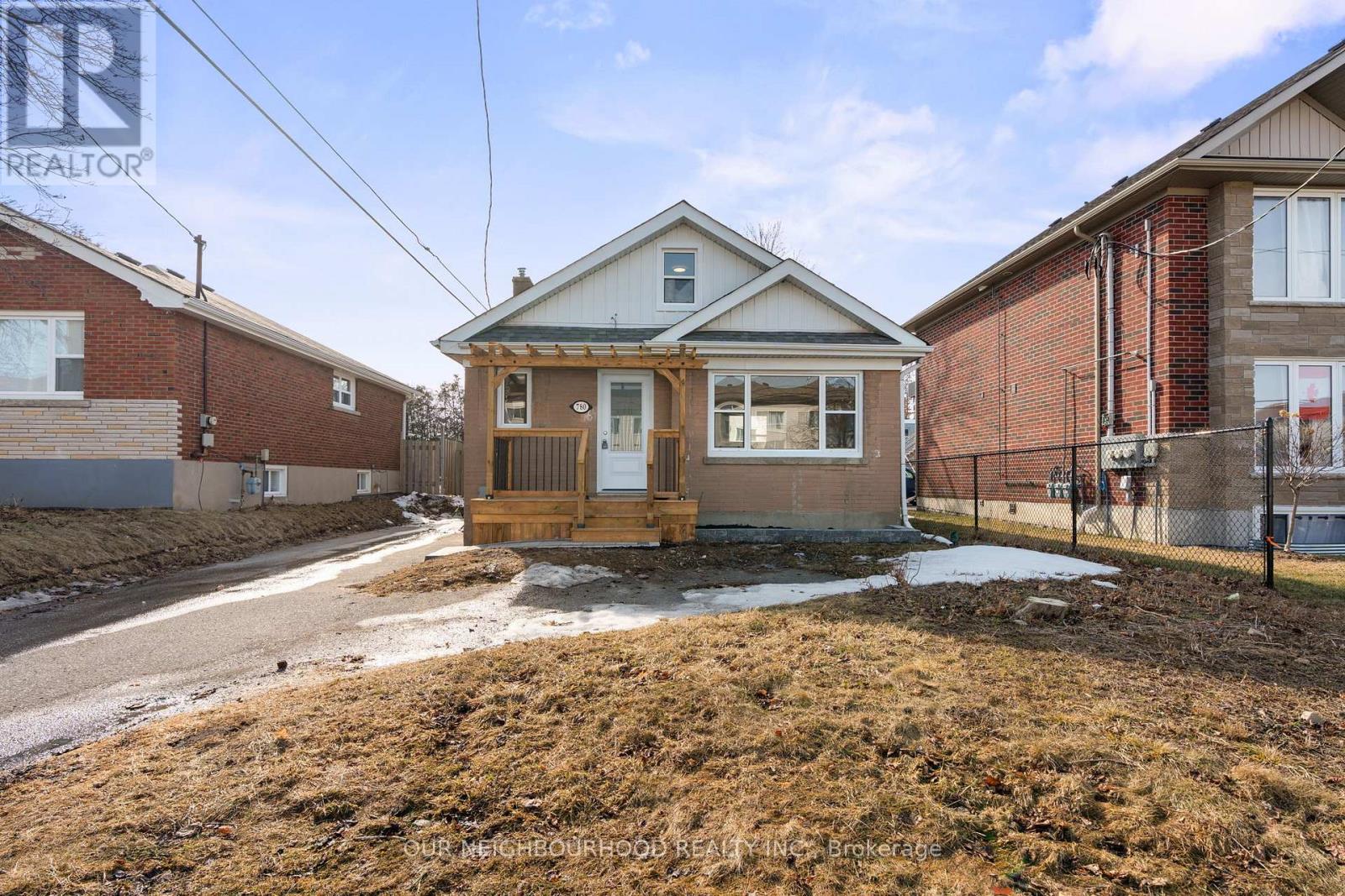 Property at 780 OXFORD STREET image 2
