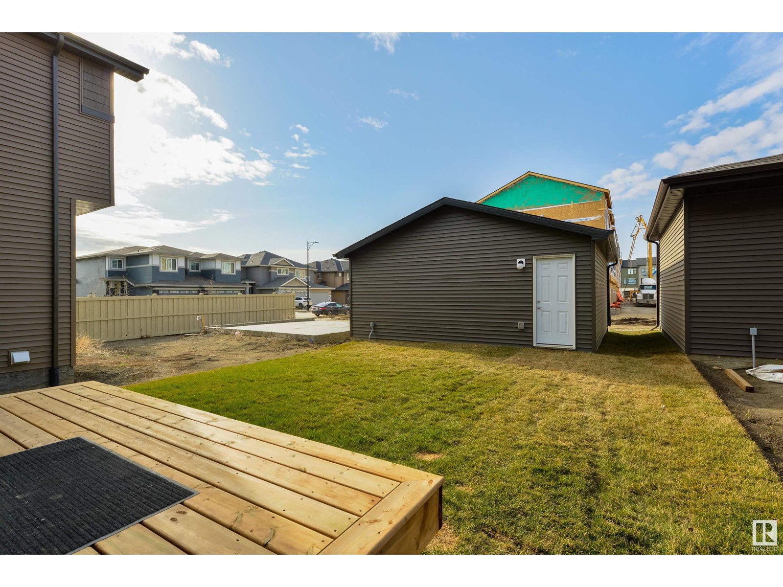 Property at 15 EDGEFIELD WY image 4