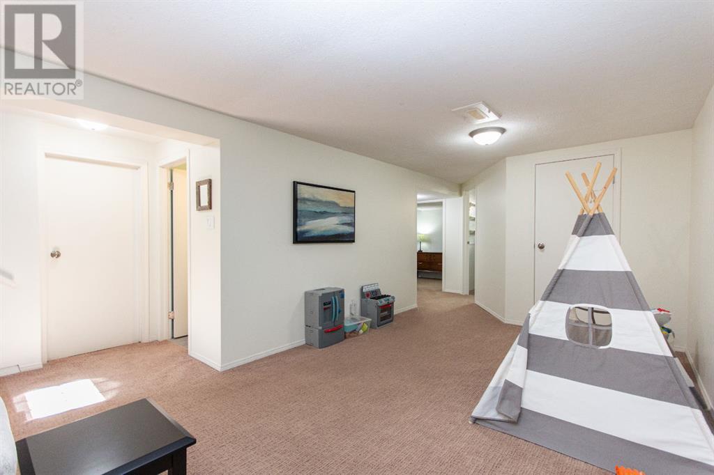 3334 41 Avenue, Red Deer, Alberta  T4N 2X6 - Photo 24 - A2207292