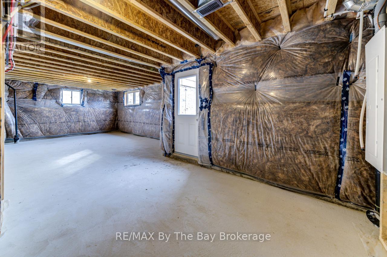 31 Nicort Road, Wasaga Beach, Ontario  L9Z 0N8 - Photo 34 - S12088769