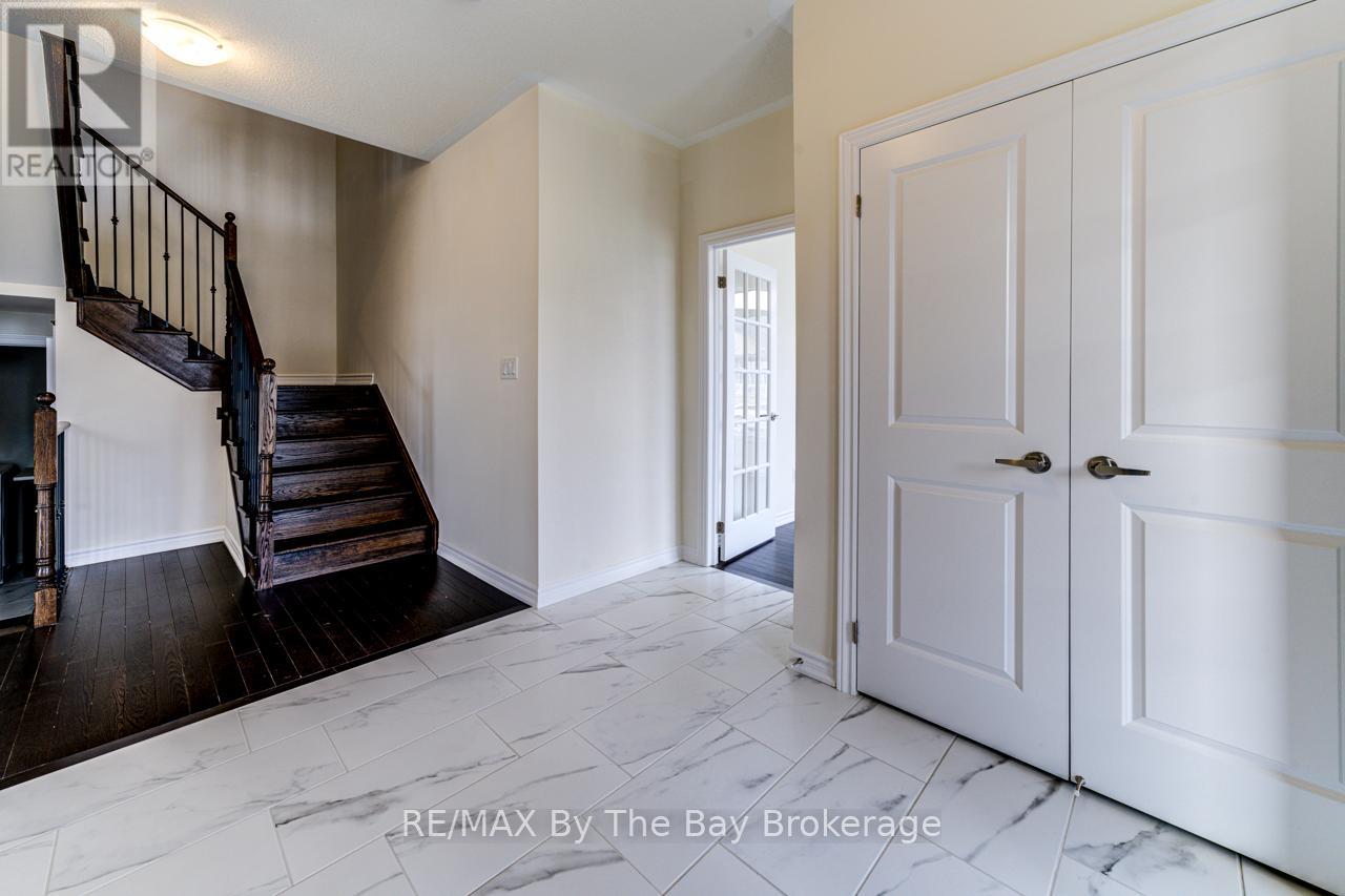 31 Nicort Road, Wasaga Beach, Ontario  L9Z 0N8 - Photo 6 - S12088769