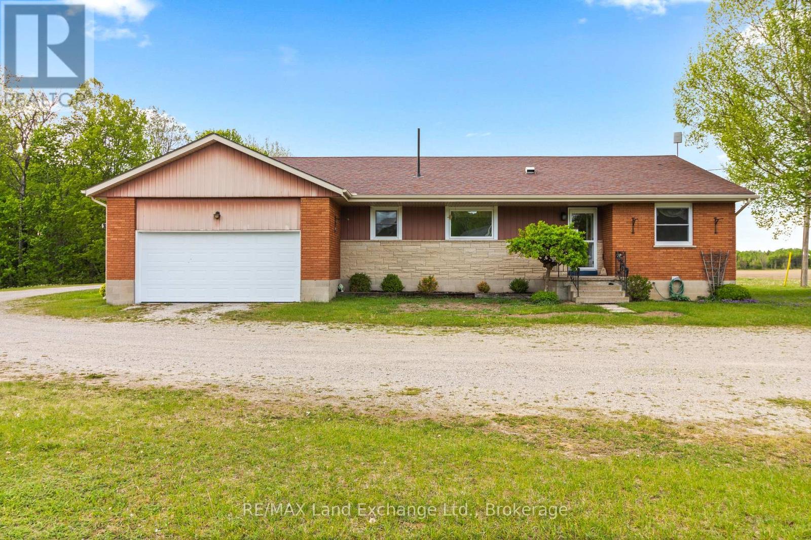 59 Denny's Dam Road, Arran-Elderslie, Ontario  N0H 2L0 - Photo 4 - X12088827